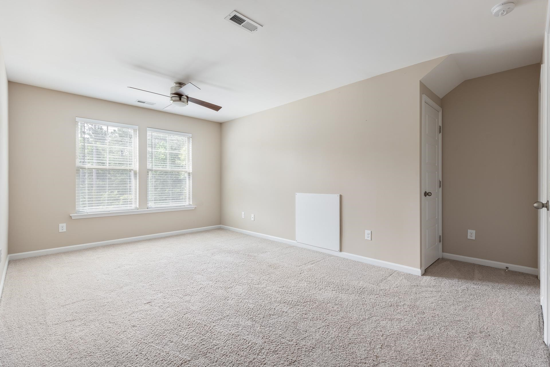 1214 Metropolitan Drive