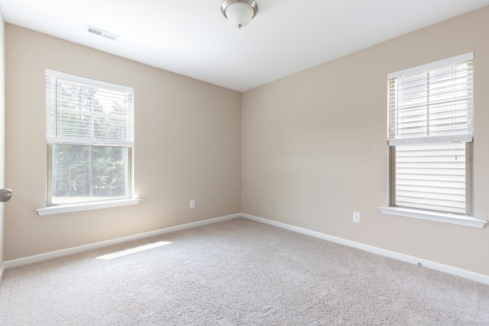 1214 Metropolitan Drive