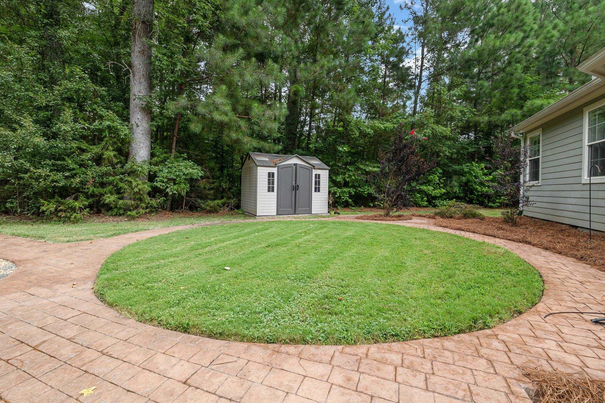 3640 Pine View Circle