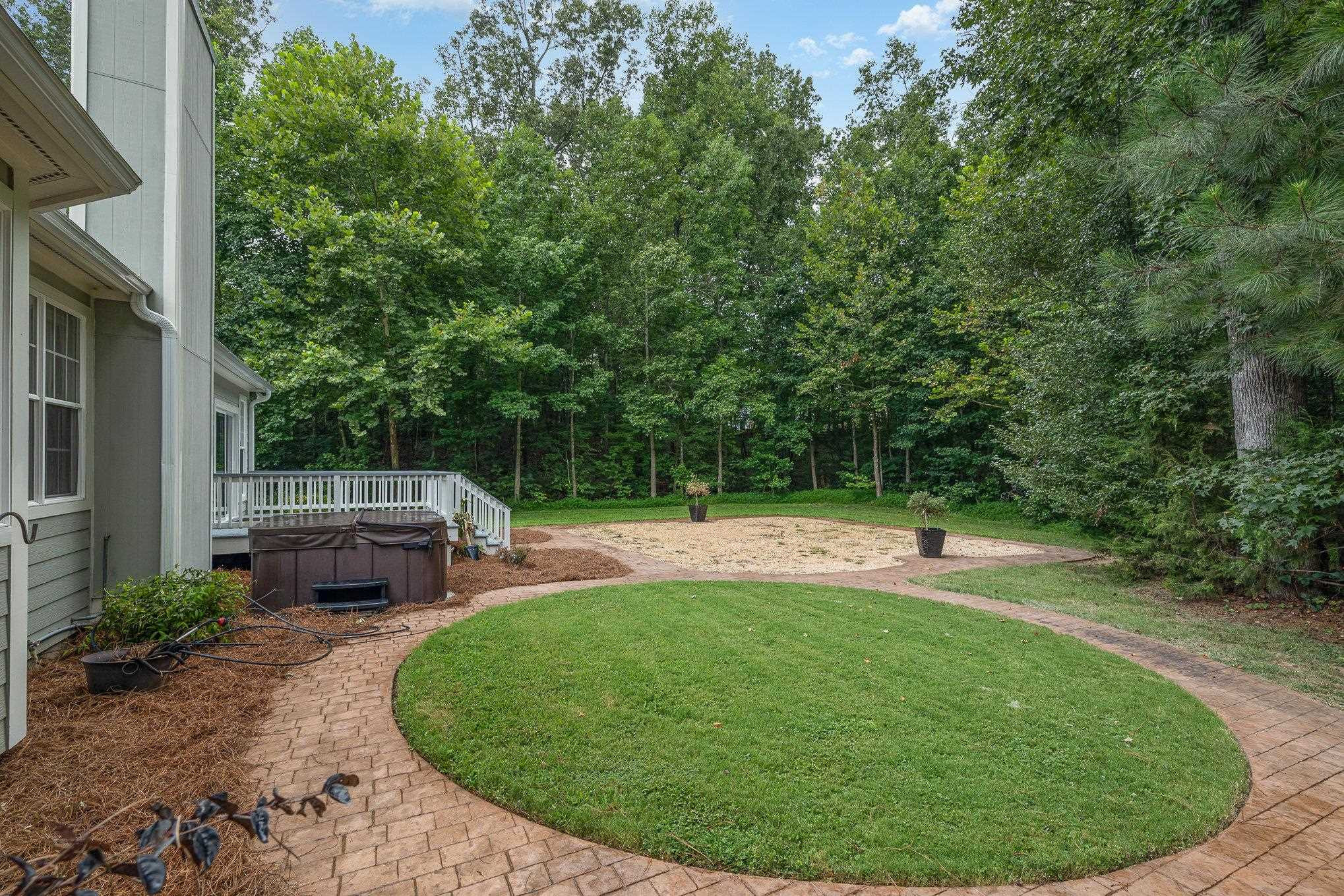 3640 Pine View Circle