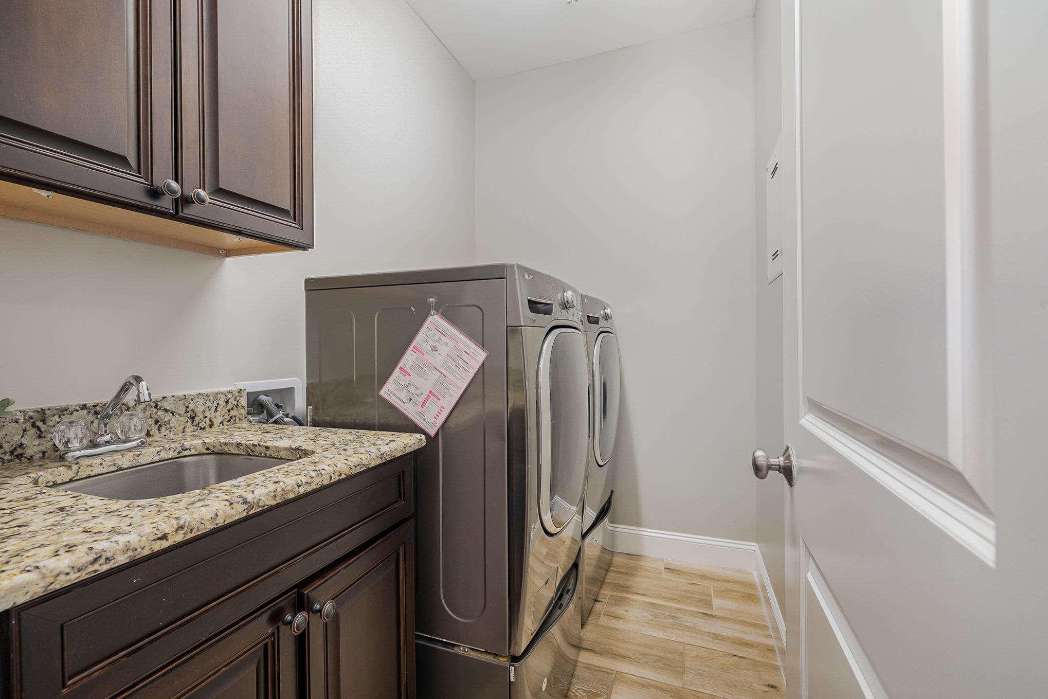 3640 Pine View Circle