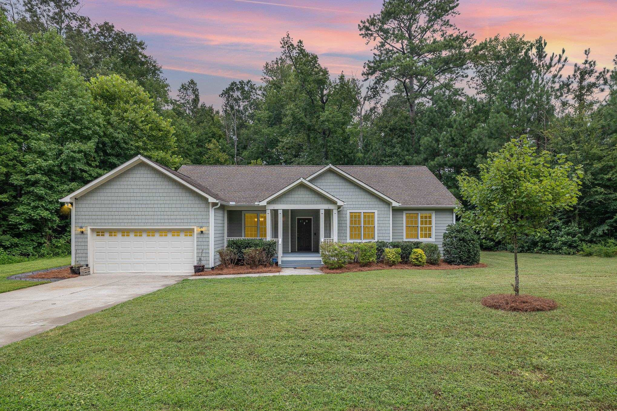 3640 Pine View Circle