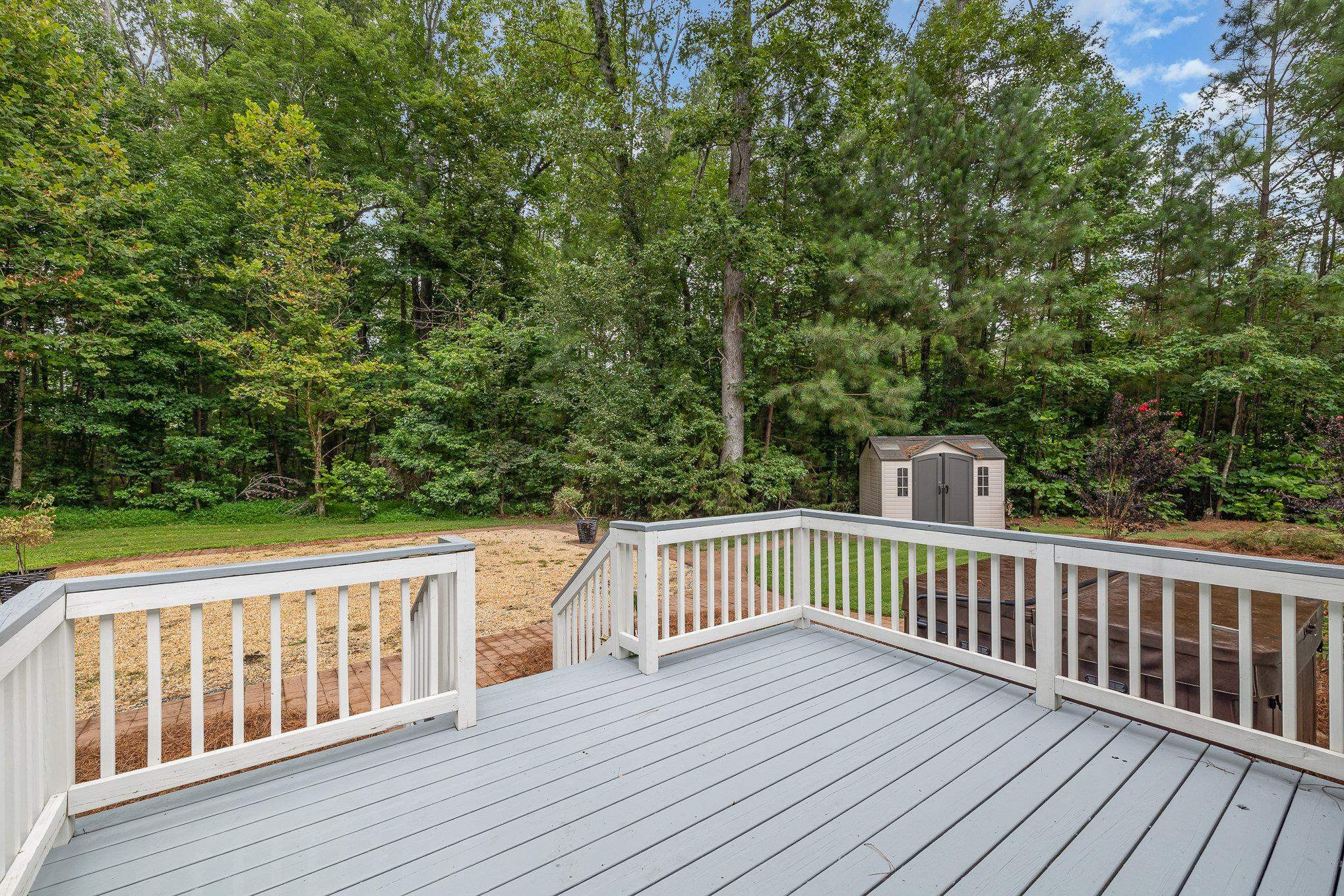 3640 Pine View Circle