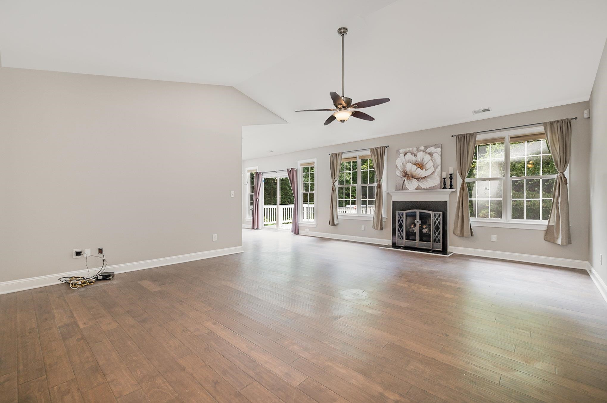 3640 Pine View Circle