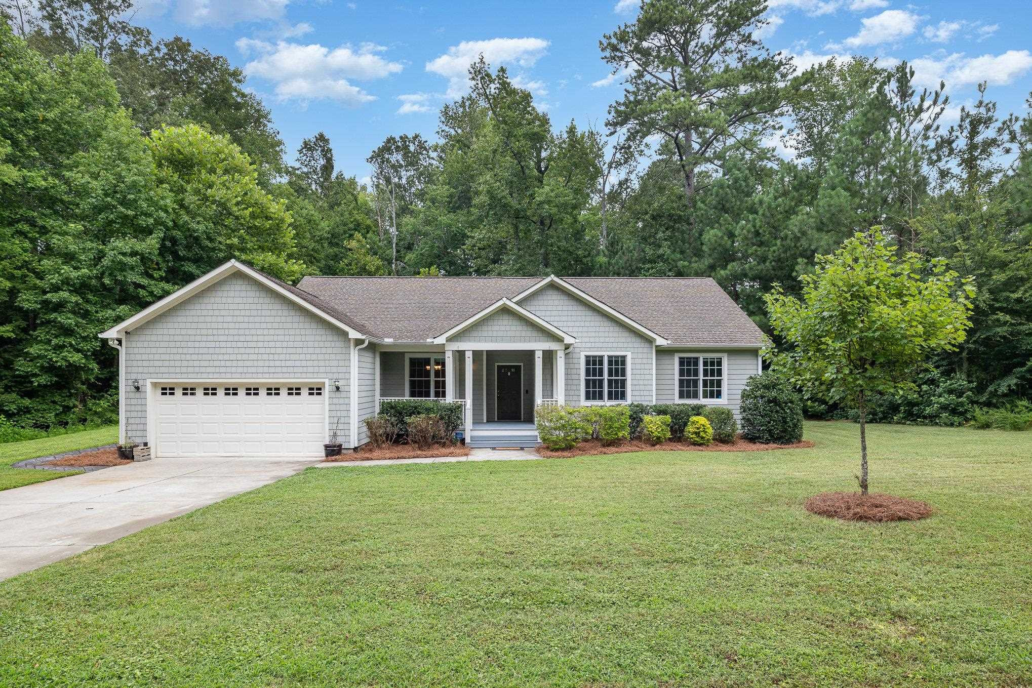 3640 Pine View Circle