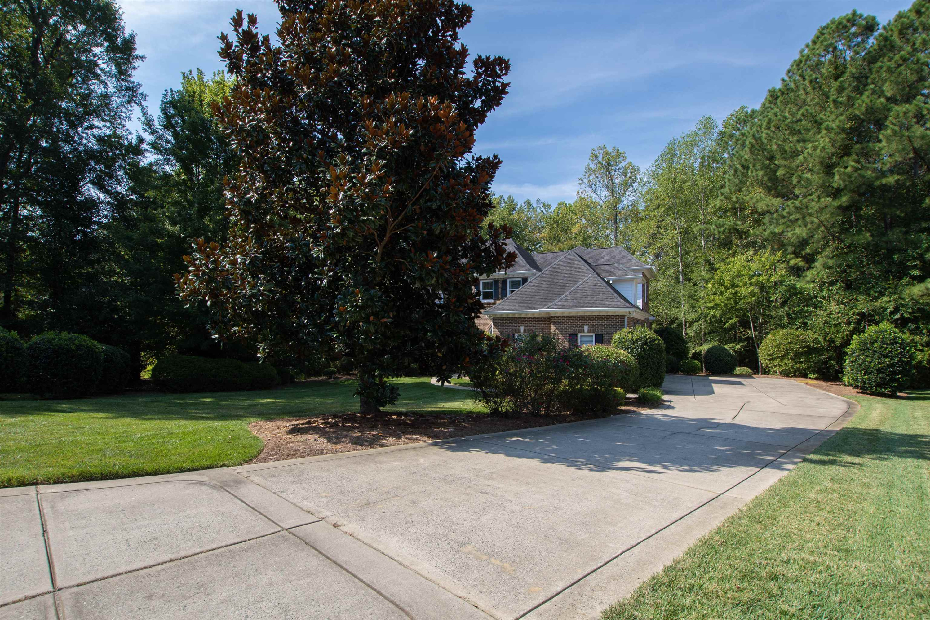 32 Woodgate Court