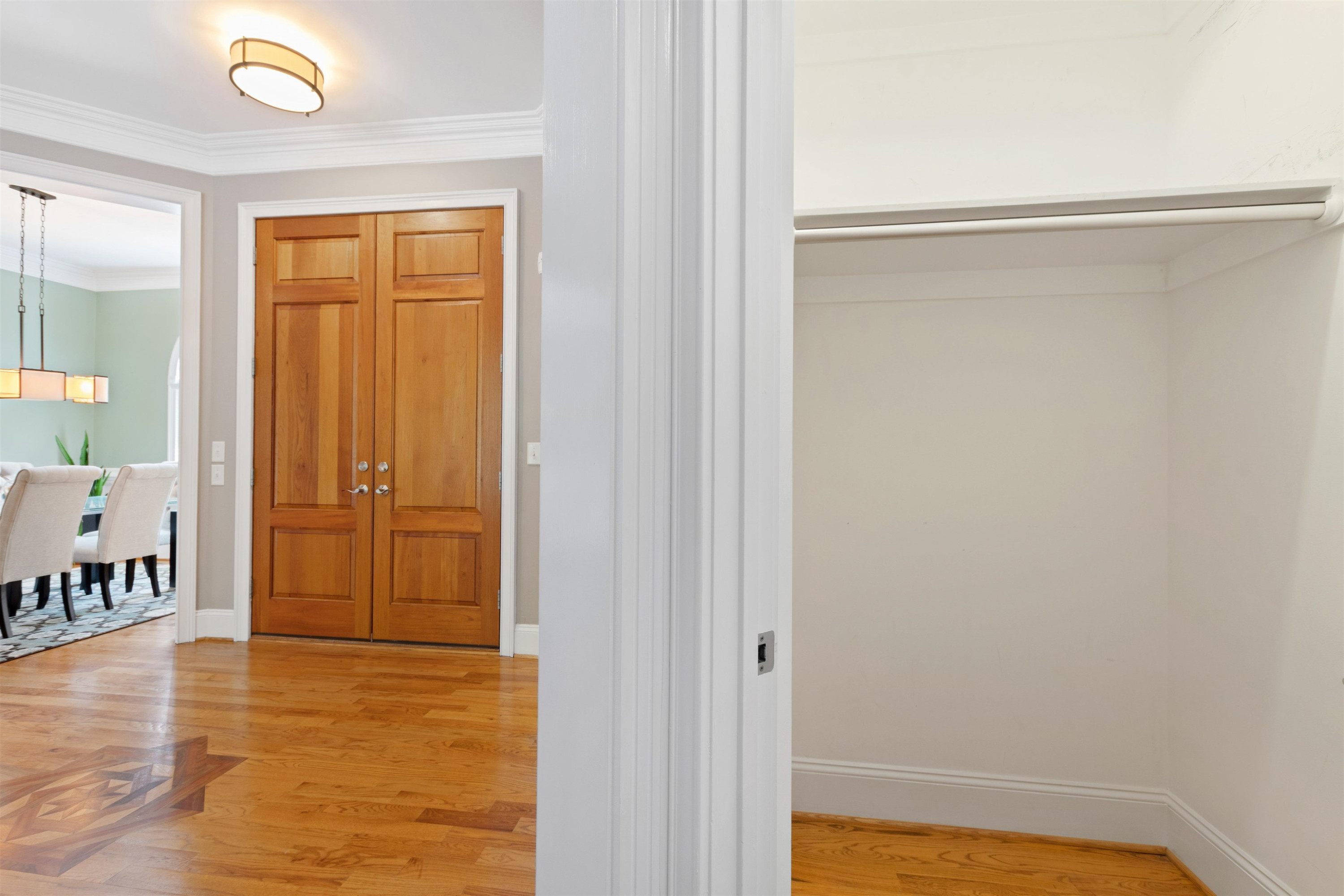 32 Woodgate Court