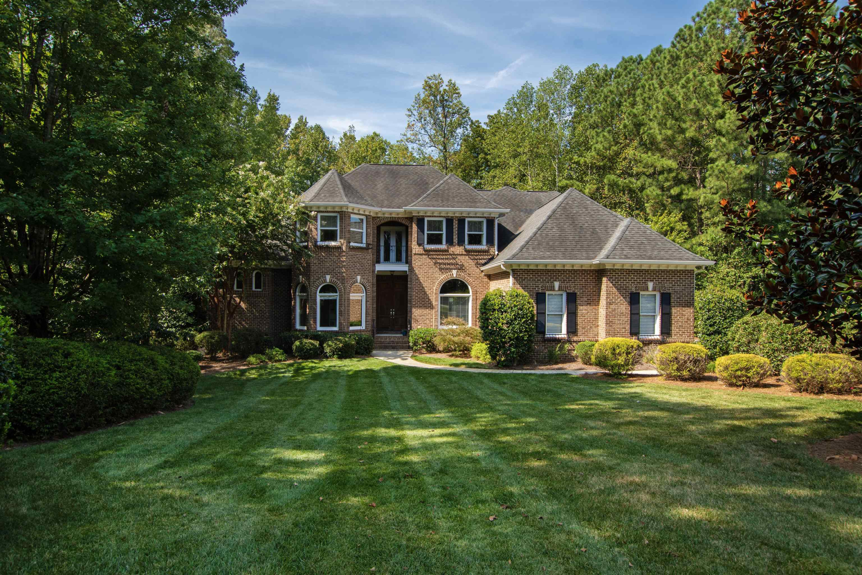 32 Woodgate Court