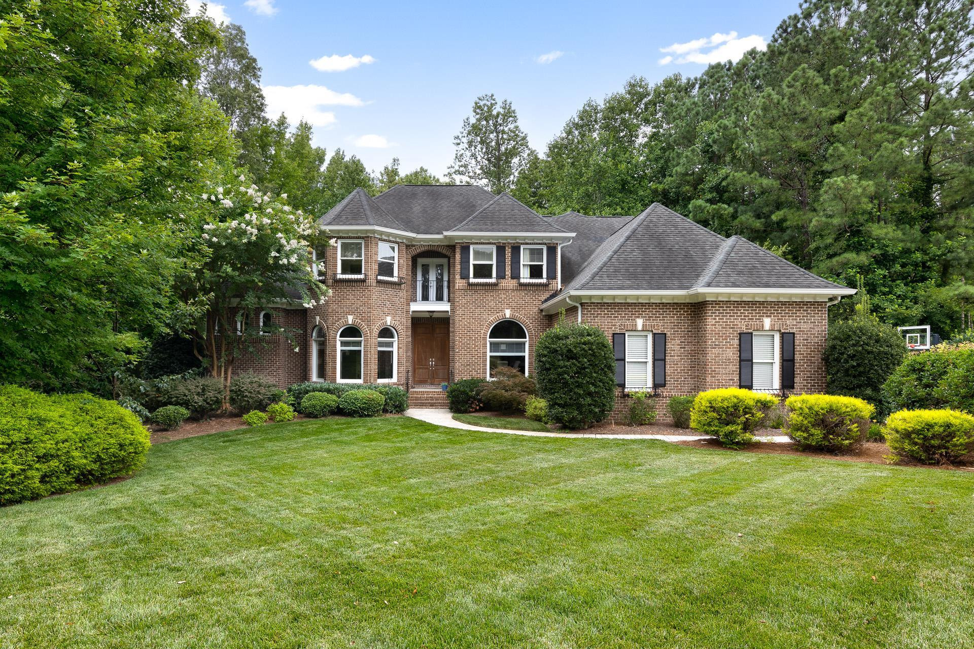 32 Woodgate Court