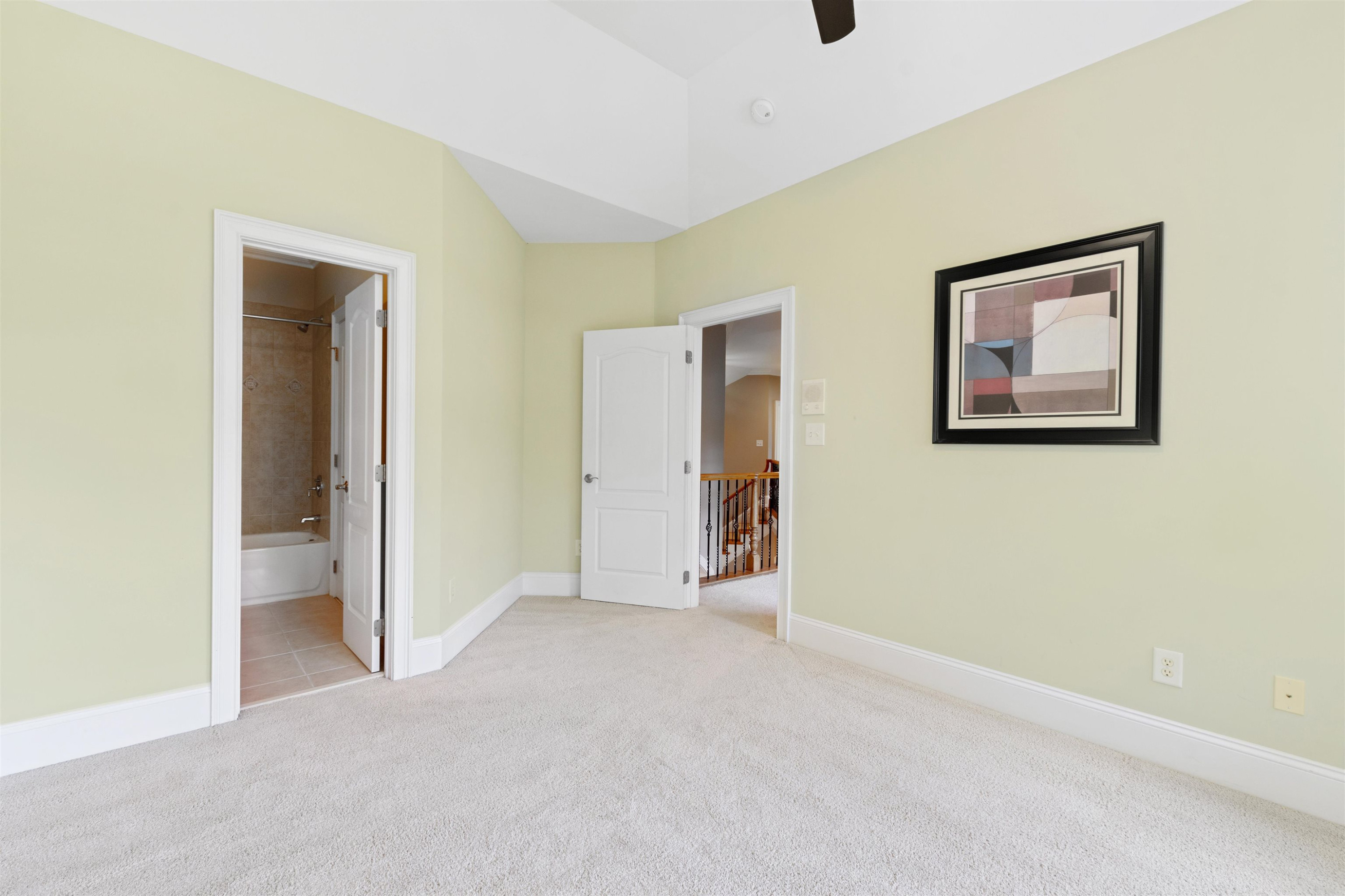 32 Woodgate Court