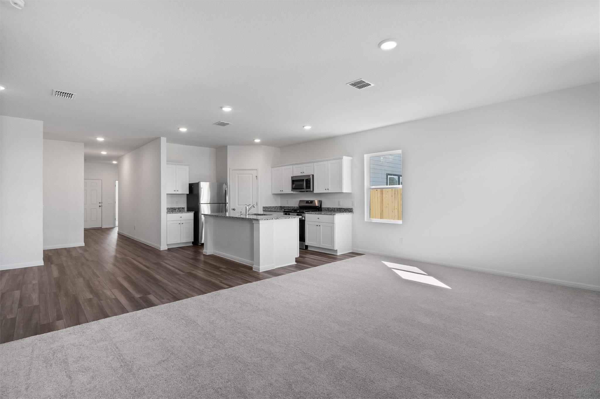 105 Bridgeview DR, Hutto