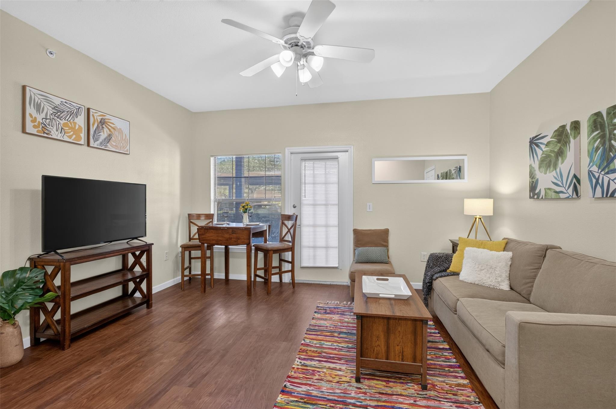2320 Gracy Farms LN # 812