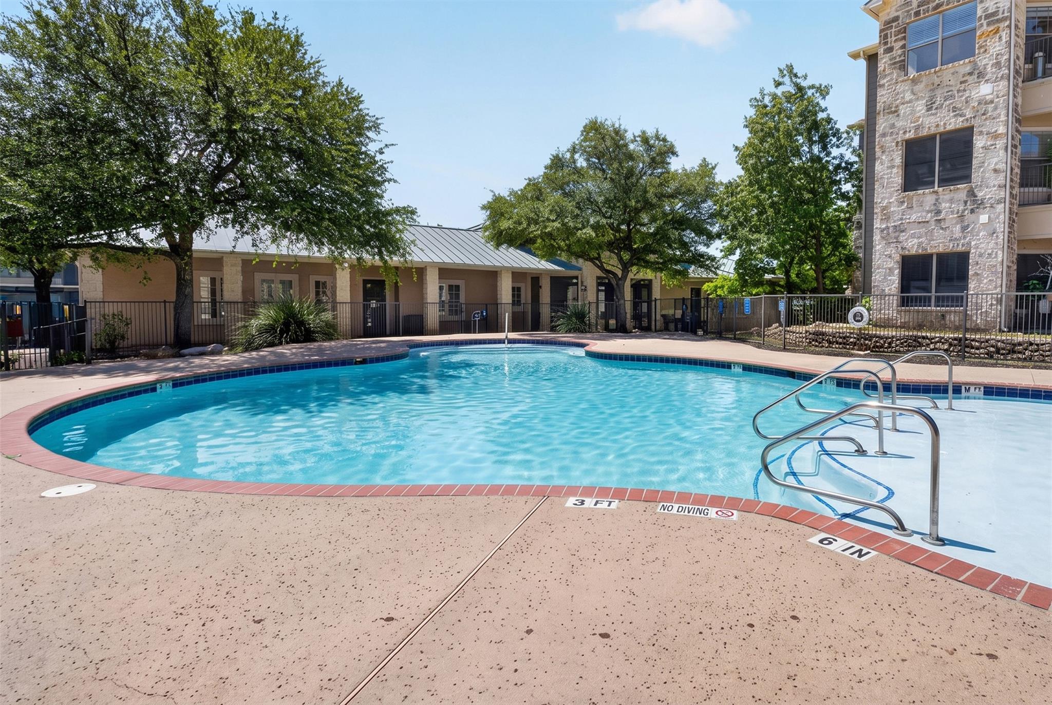 2320 Gracy Farms LN # 812