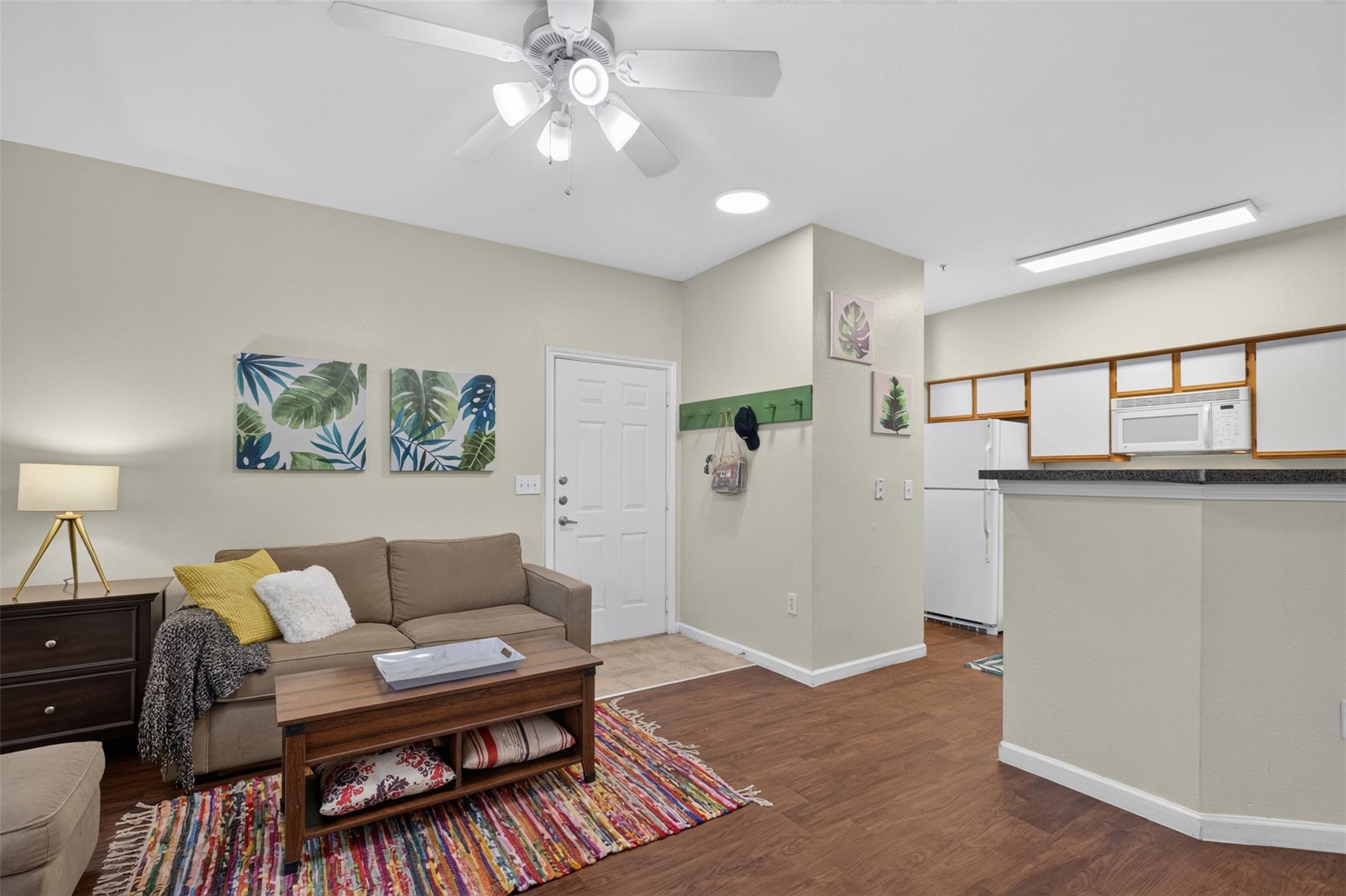2320 Gracy Farms LN # 812