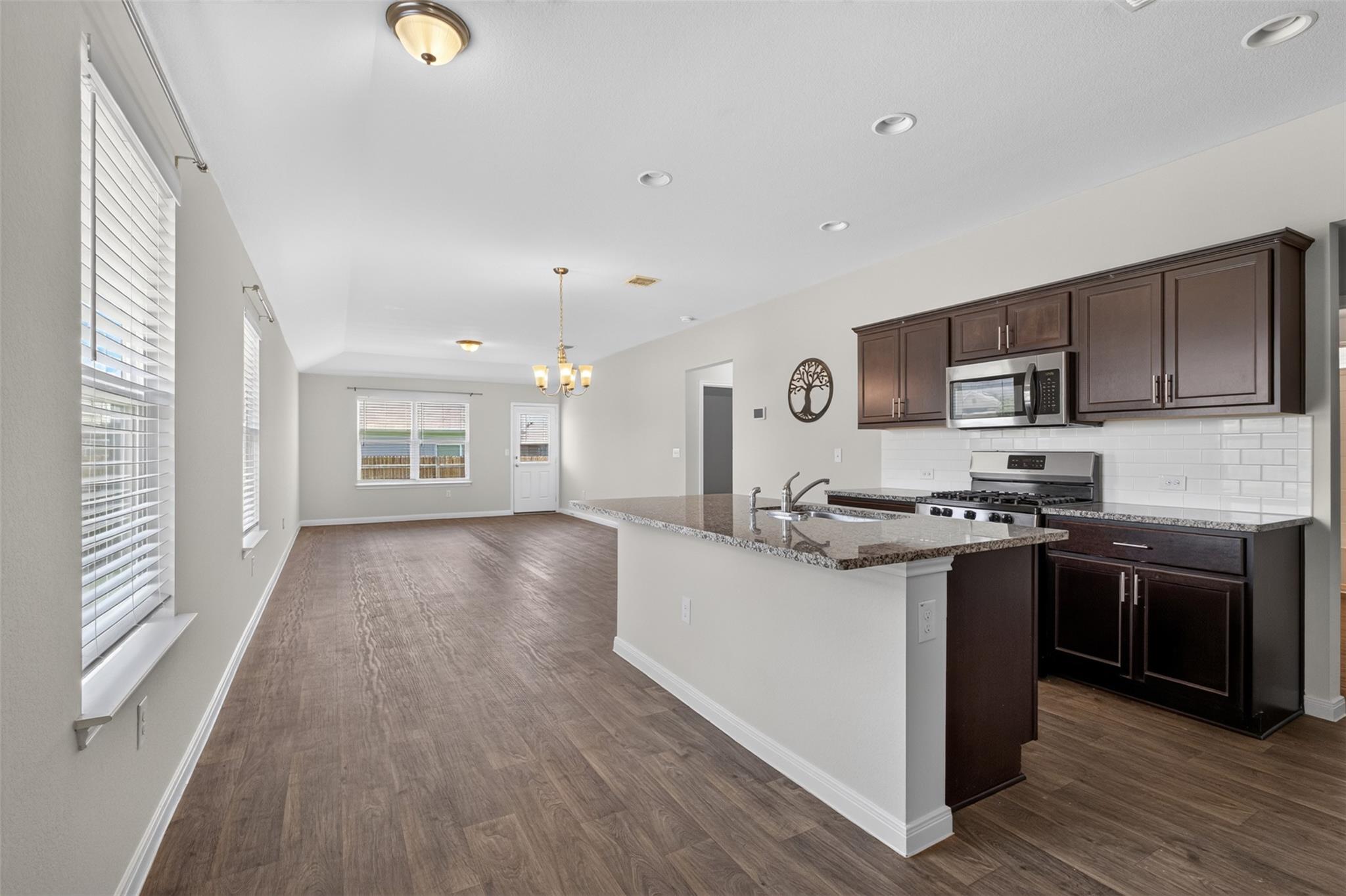 13800 Levy LN