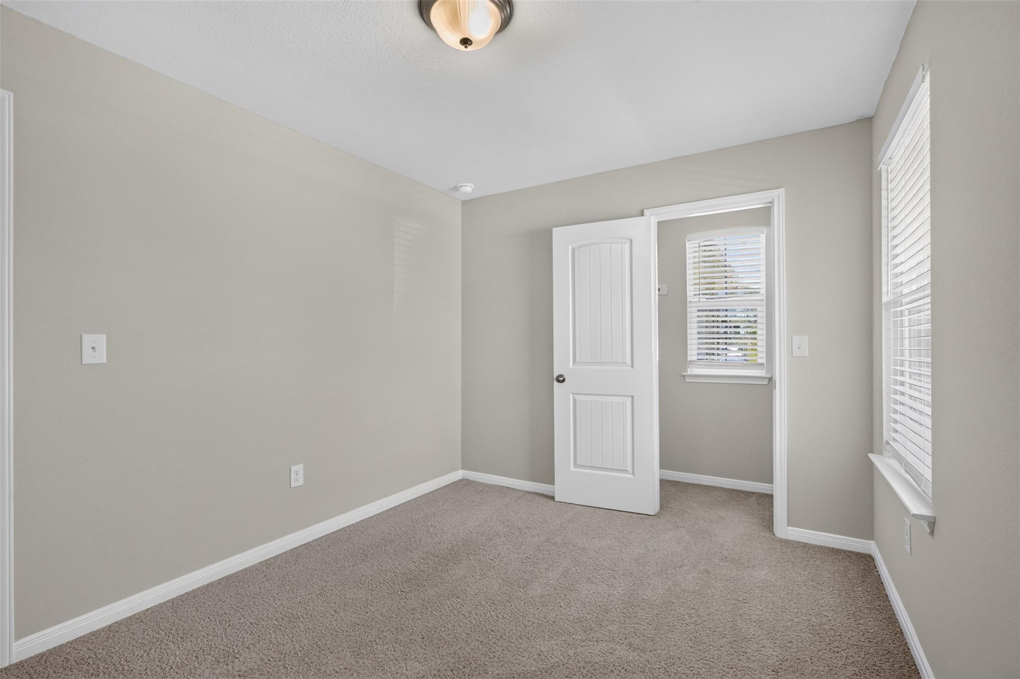 13800 Levy LN