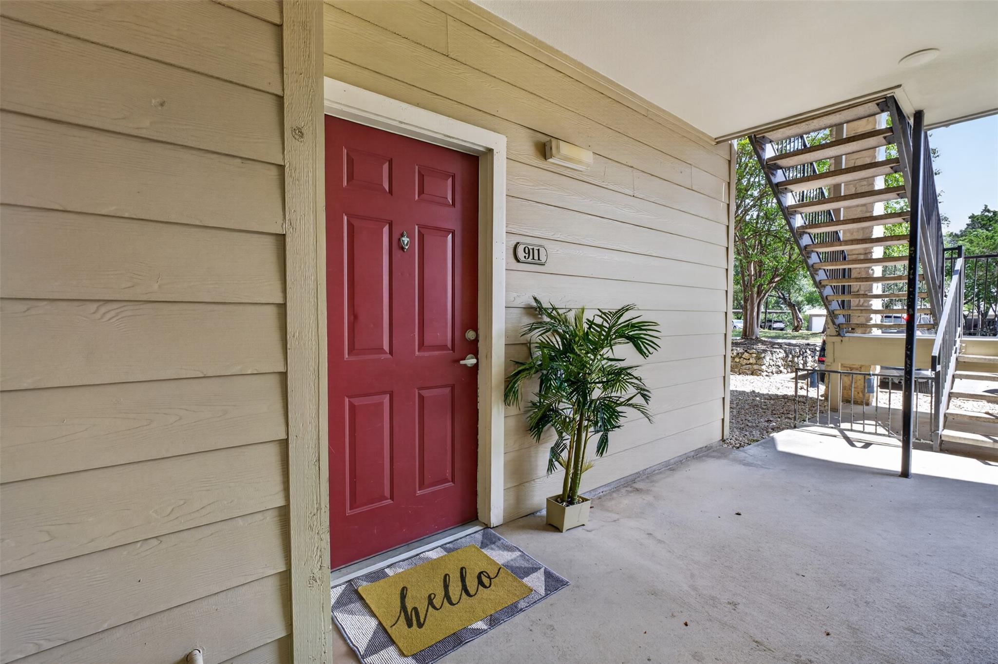 2320 Gracy Farms LN # 911