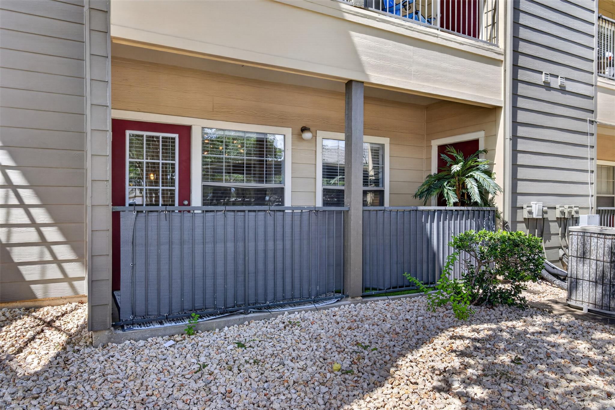2320 Gracy Farms LN # 911