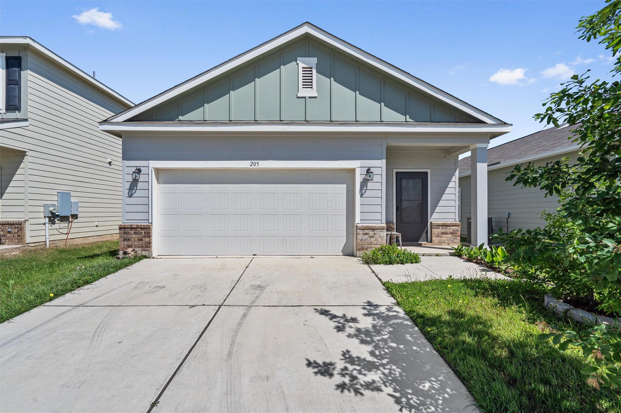 205 Athena WAY