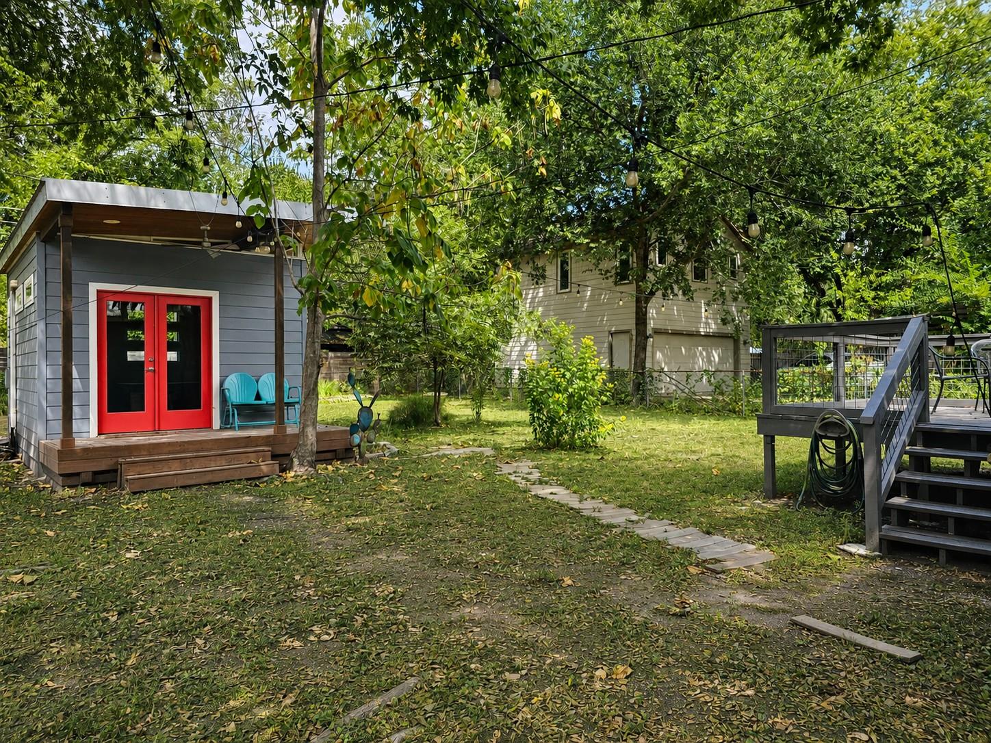 200 Nelray BLVD