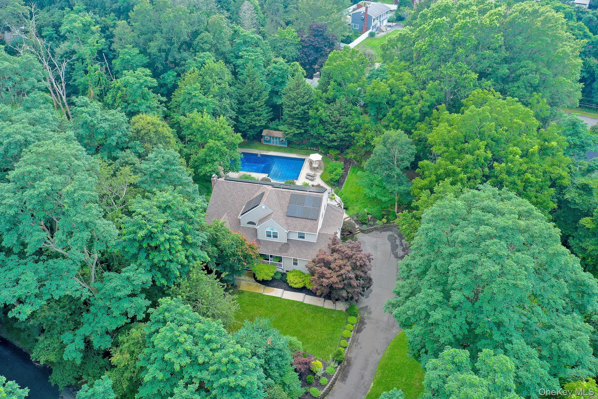 4 Apple Lane