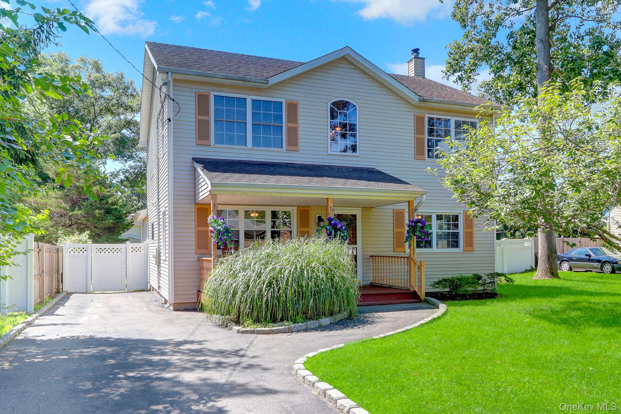 18 Astor Avenue