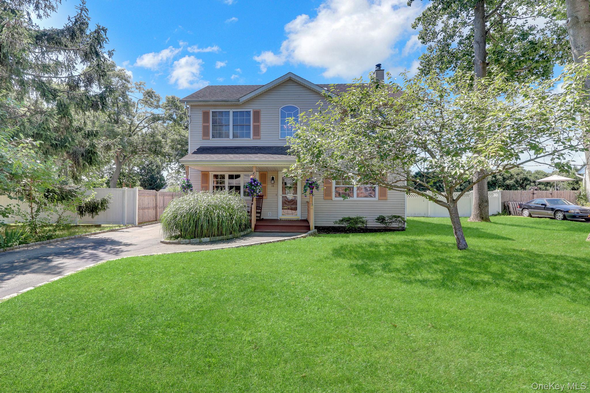 18 Astor Avenue