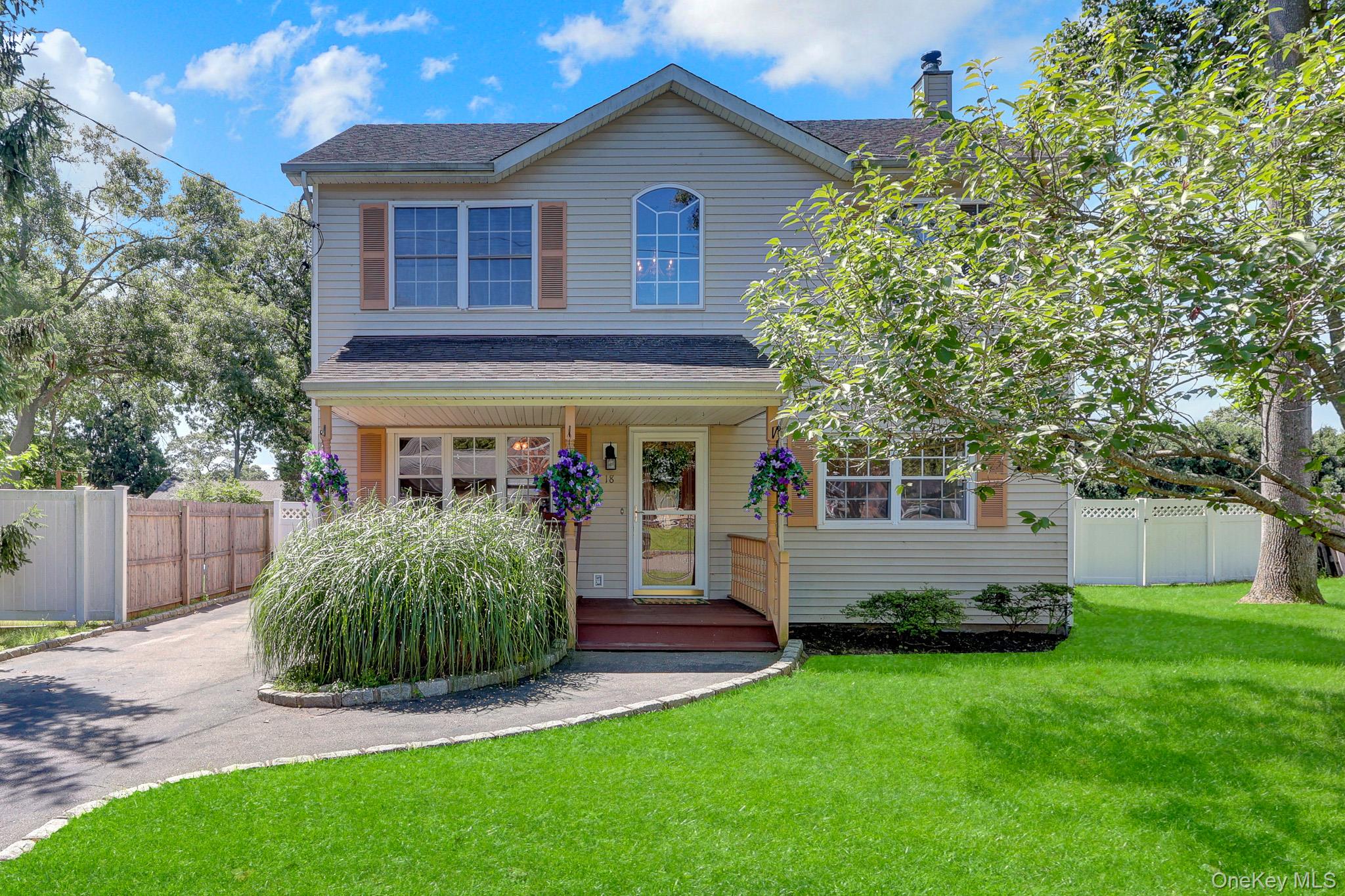 18 Astor Avenue