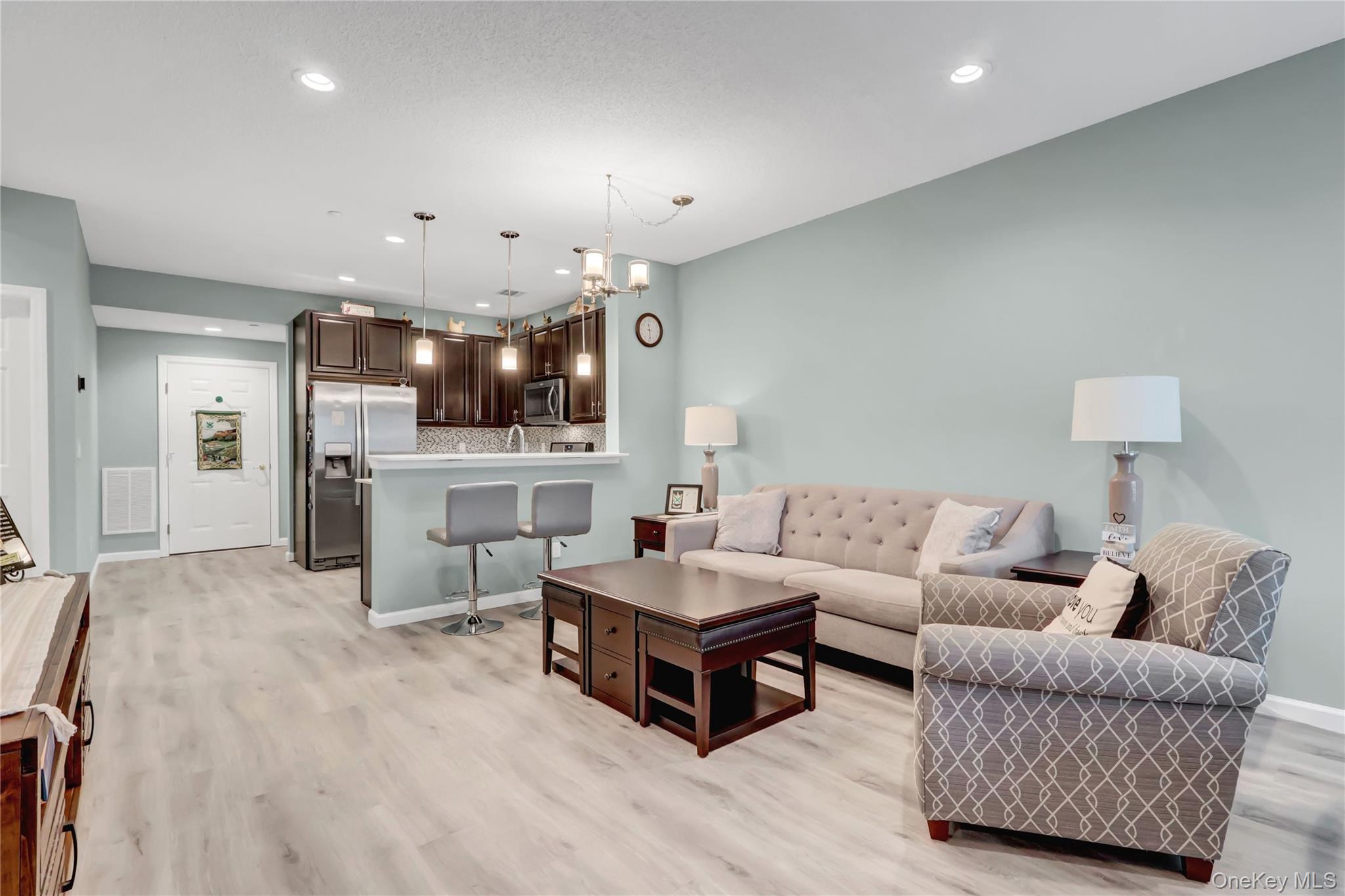 171 Clubhouse Circle