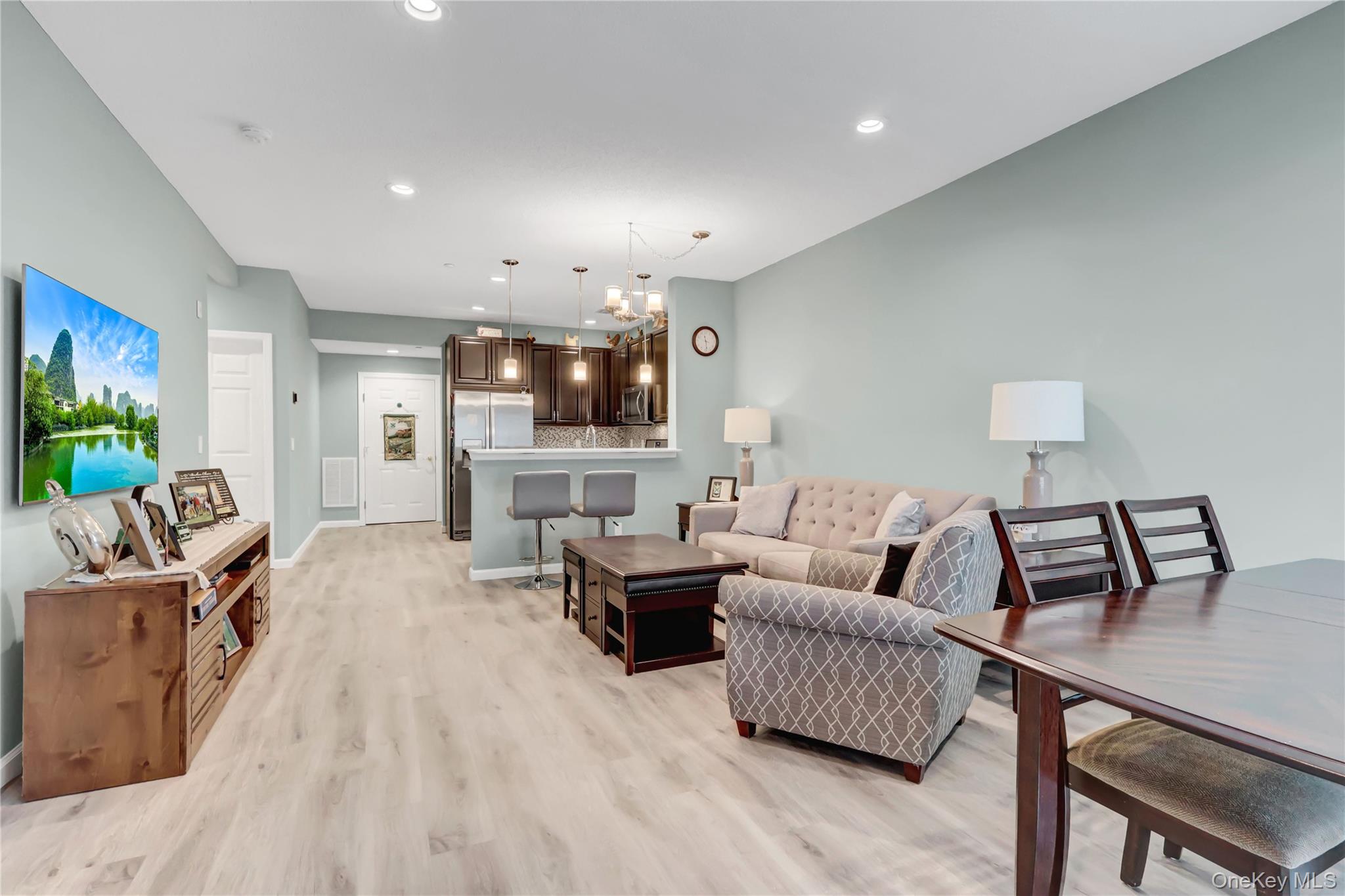 171 Clubhouse Circle