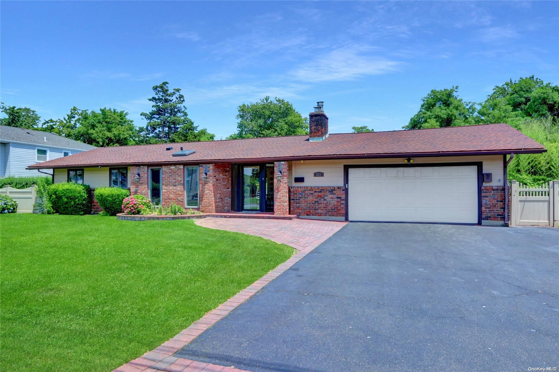 831 E Bay Drive