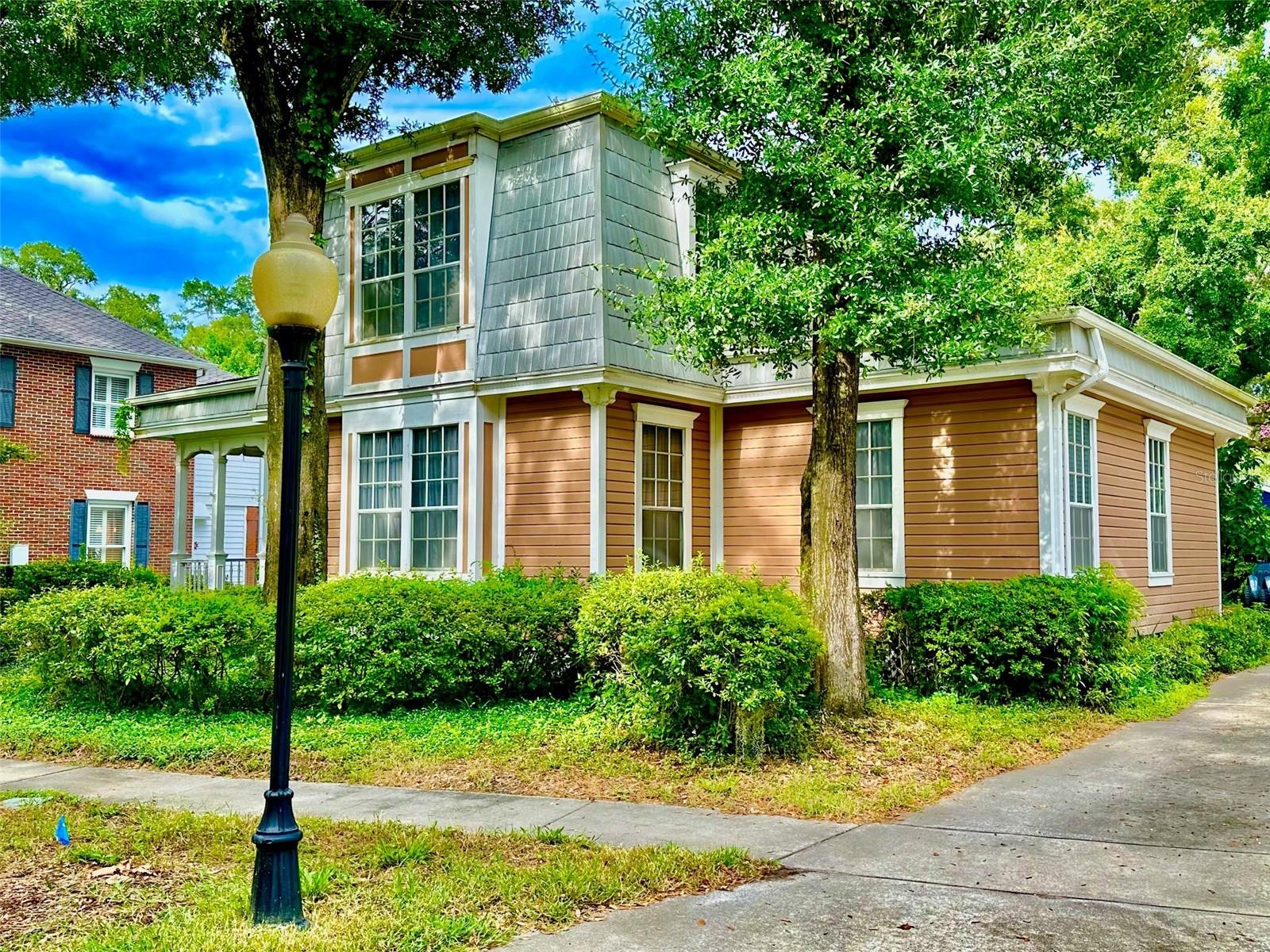 1825 KALURNA CT