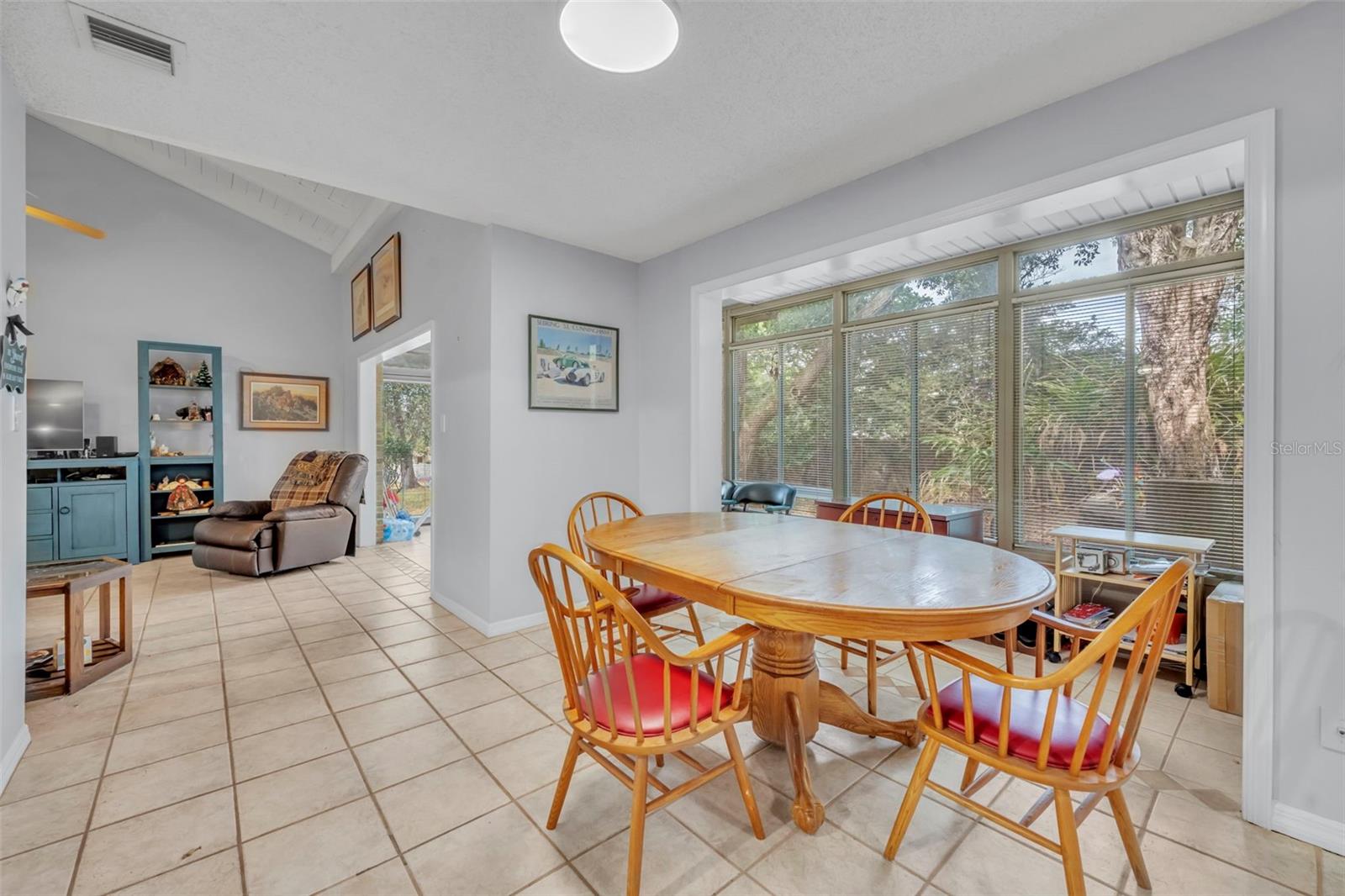 451 OAK HAVEN DR