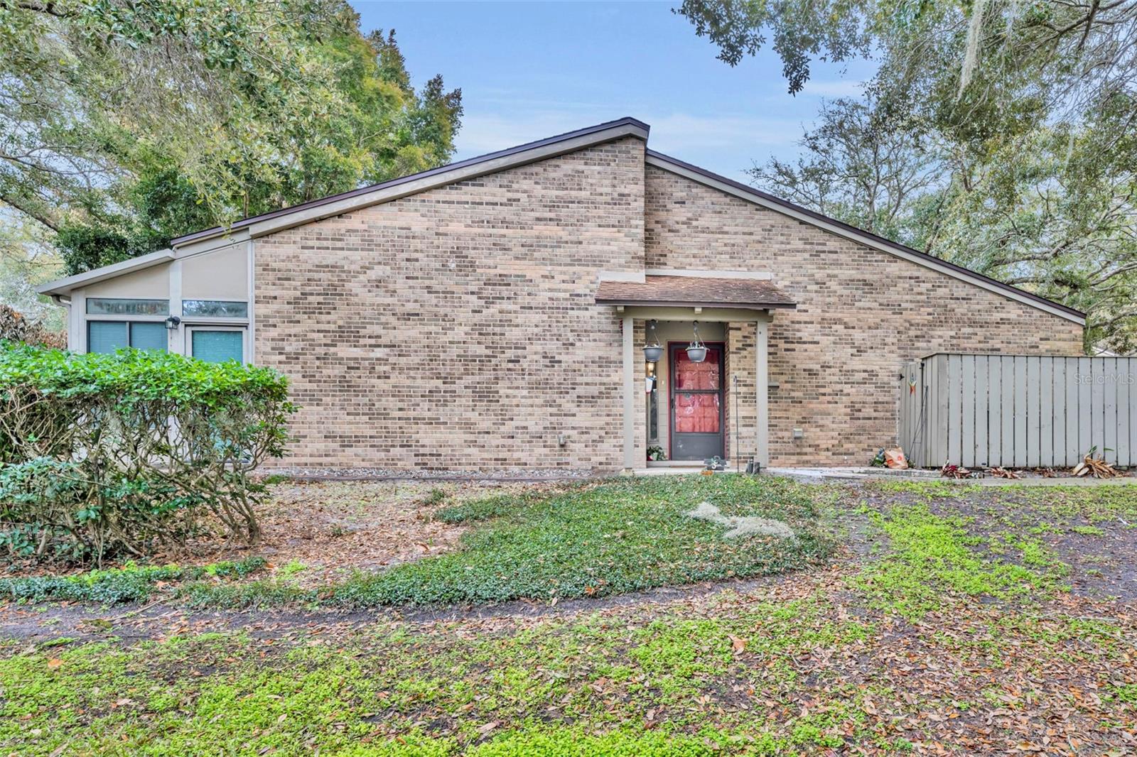 451 OAK HAVEN DR