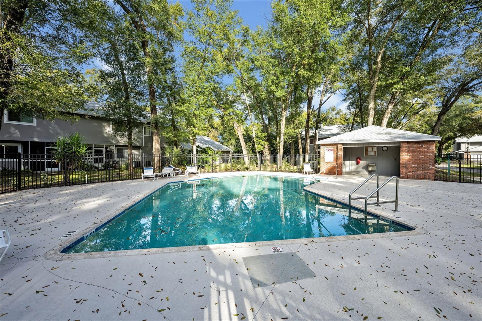 451 OAK HAVEN DR