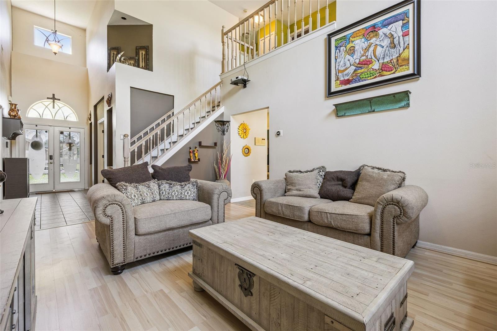 2207 JESSICA LN