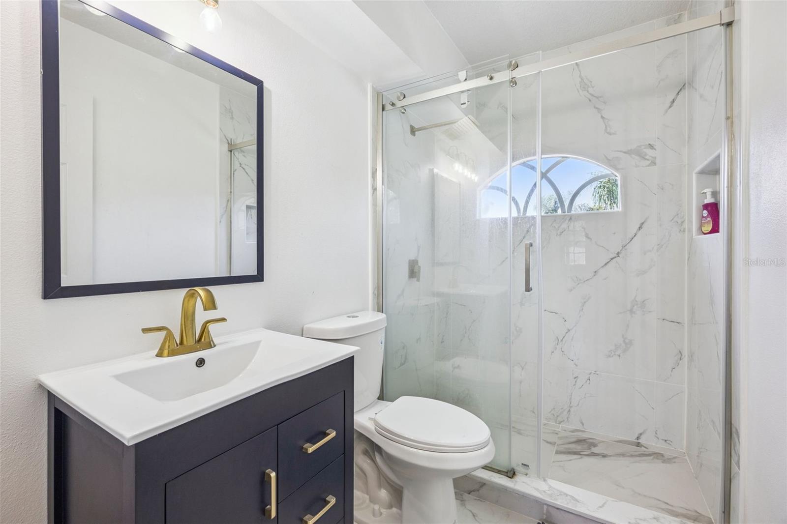 2207 JESSICA LN