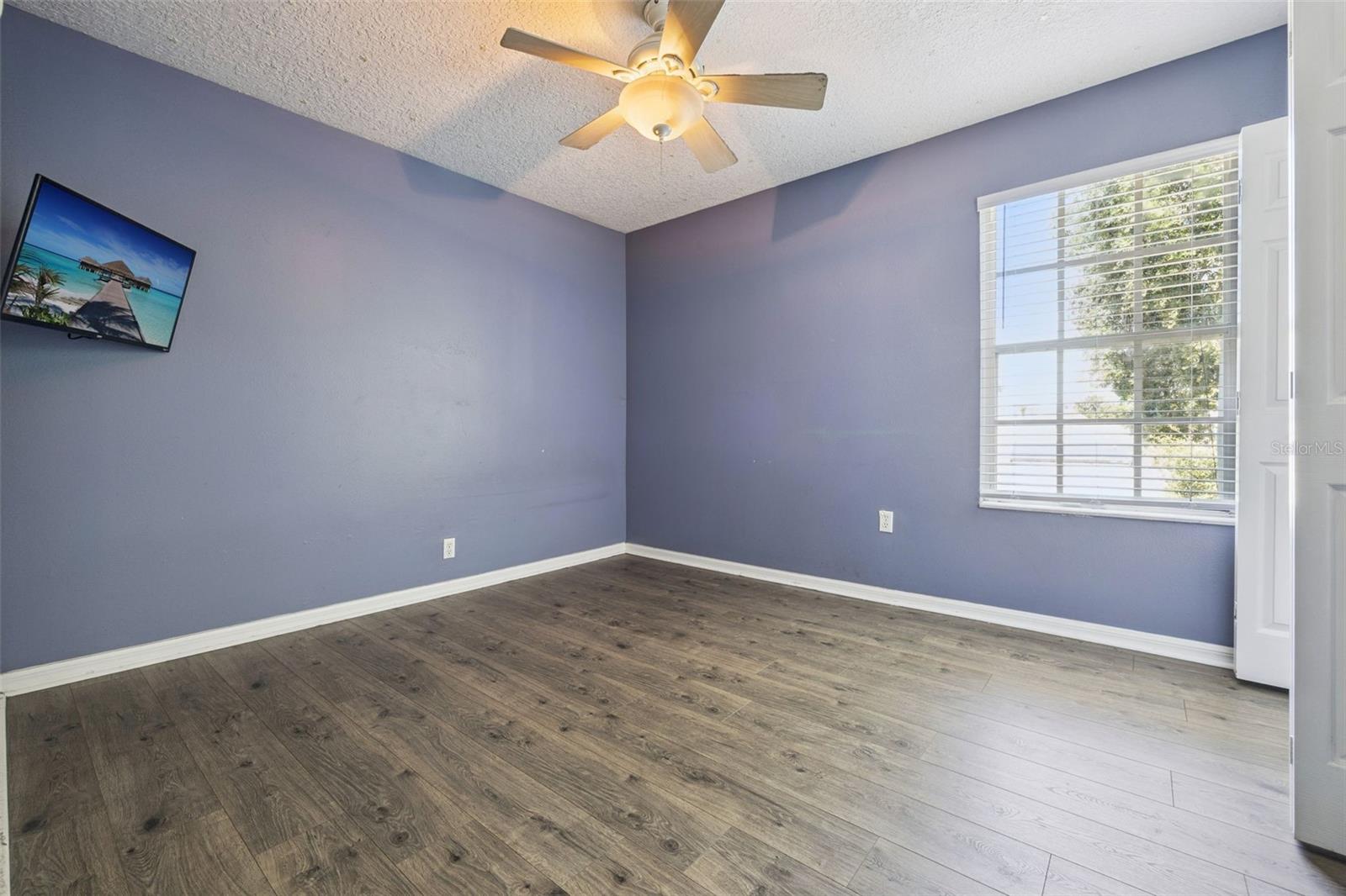 2207 JESSICA LN