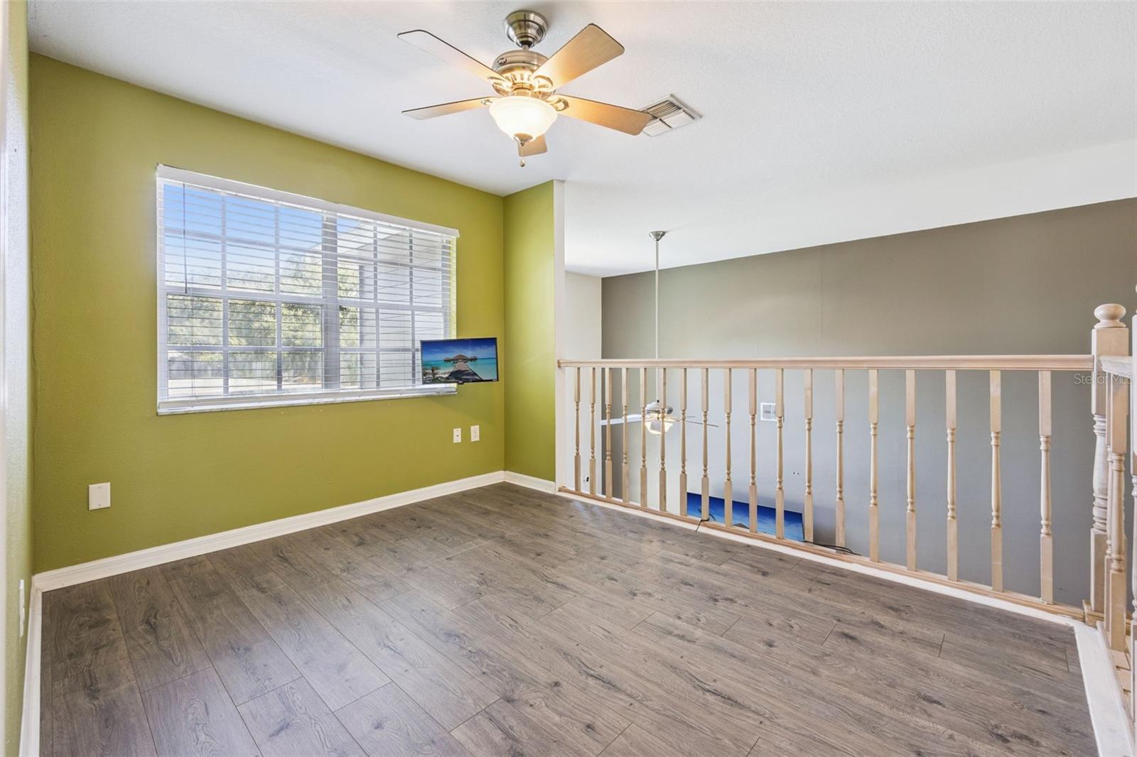2207 JESSICA LN