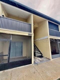 900 LAKE DESTINY RD #B