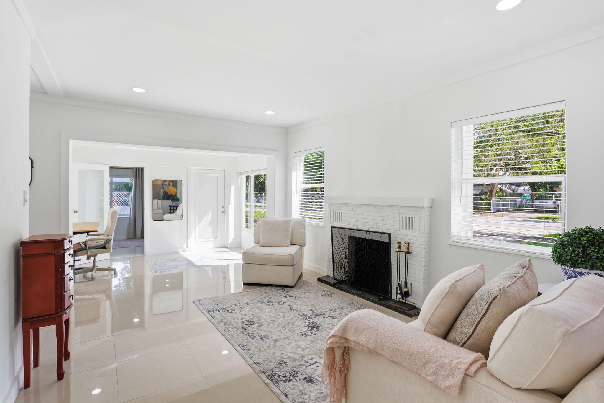 139 SW 21st Way