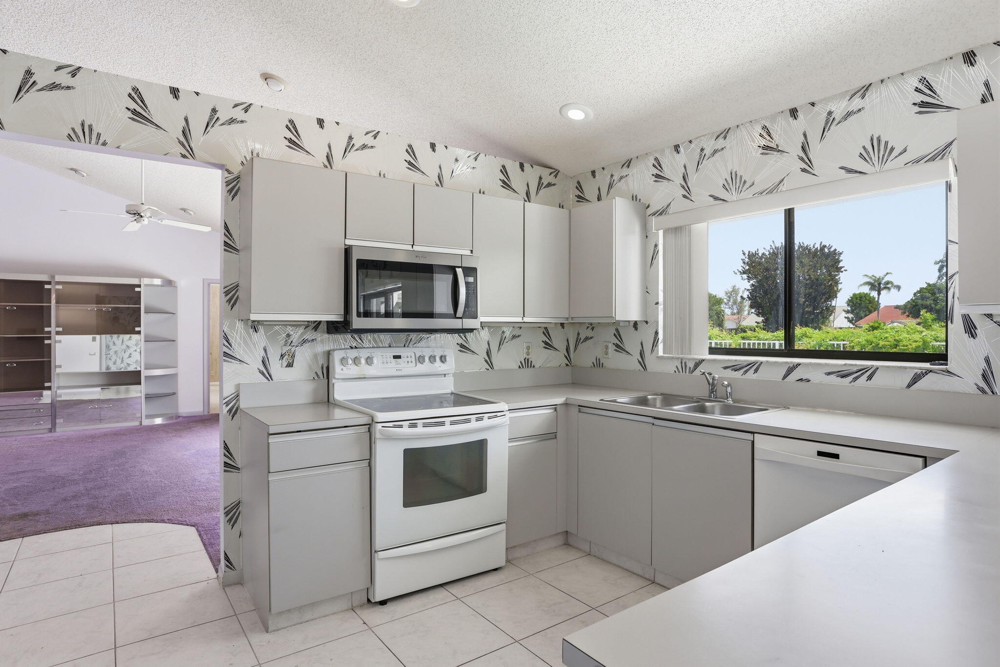 9476 El Clair Ranch Road