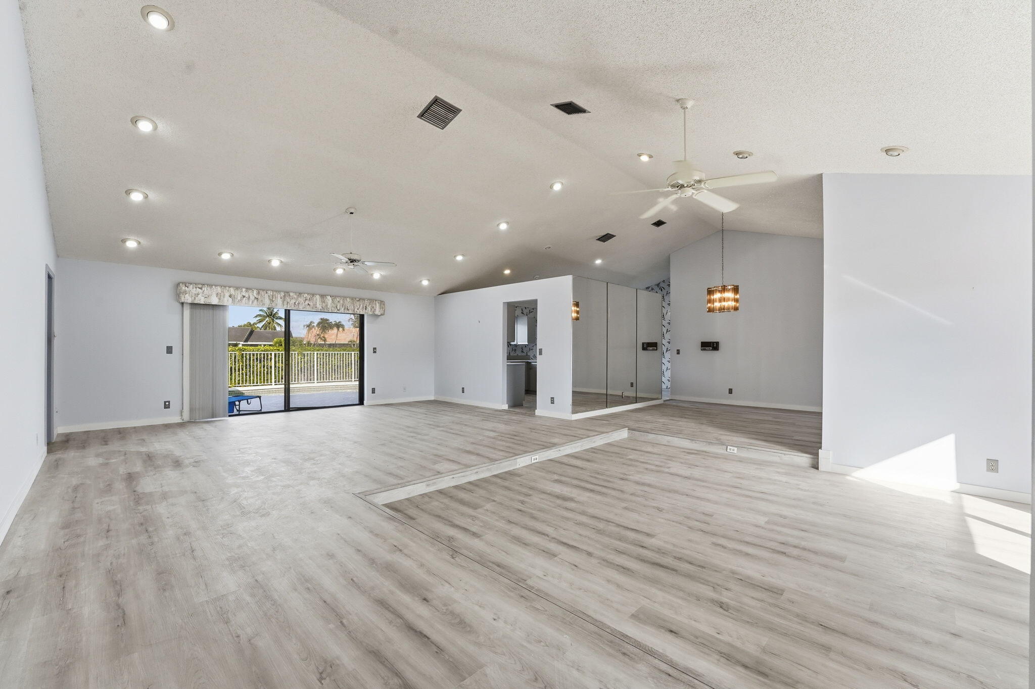 9476 El Clair Ranch Road