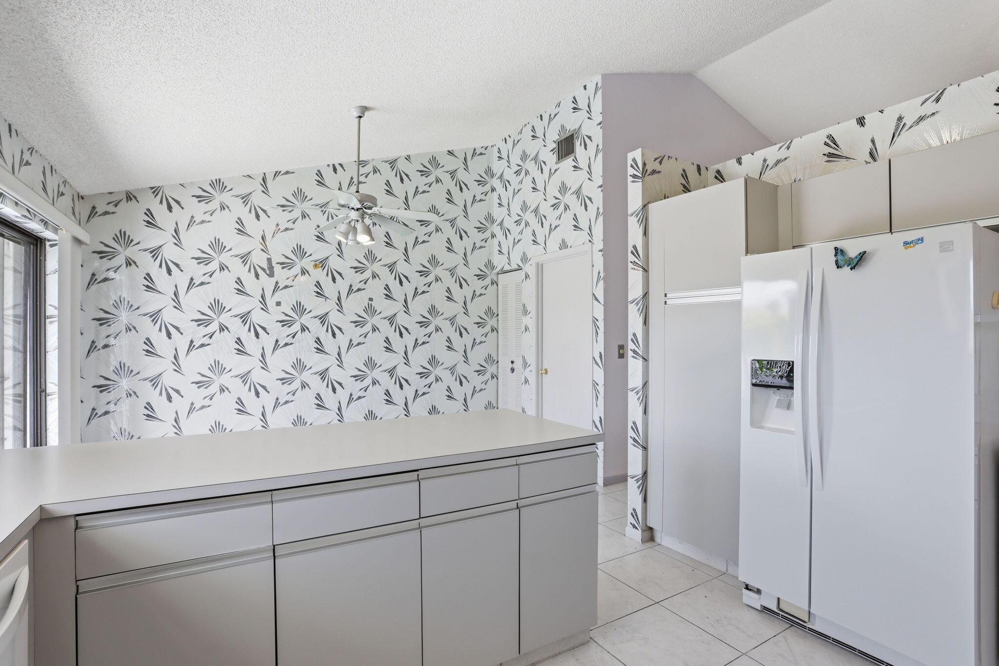 9476 El Clair Ranch Road