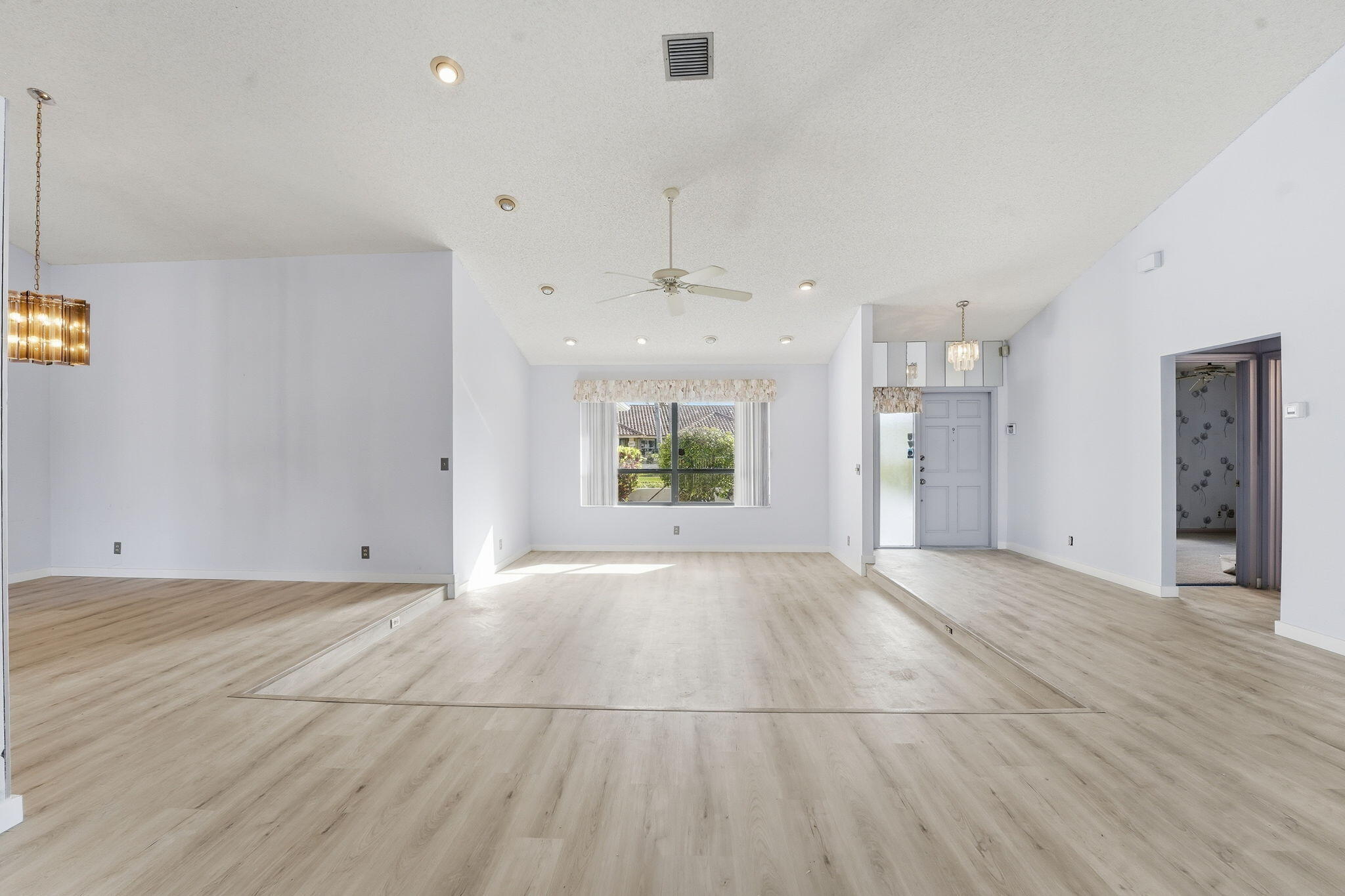 9476 El Clair Ranch Road