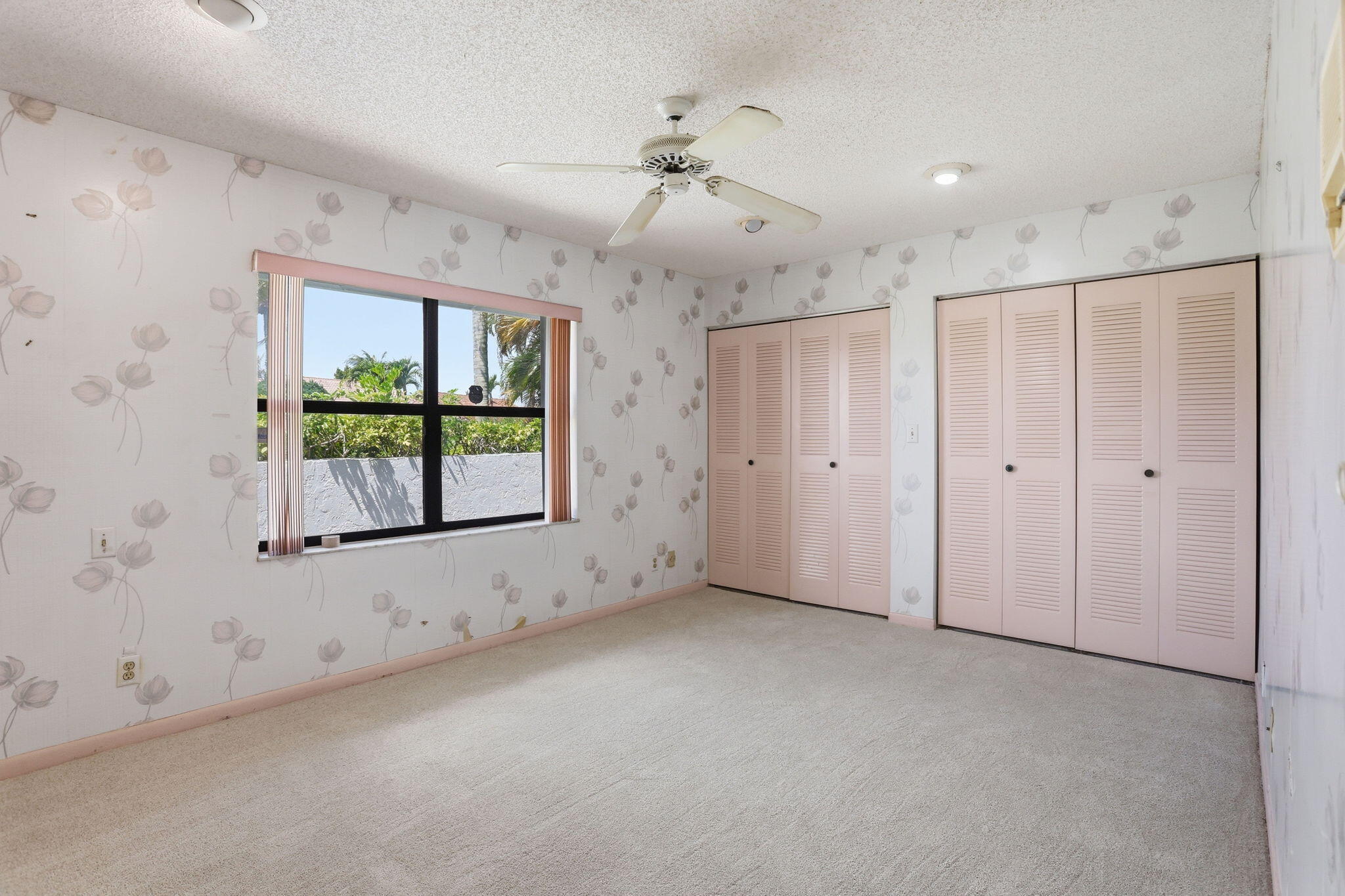 9476 El Clair Ranch Road