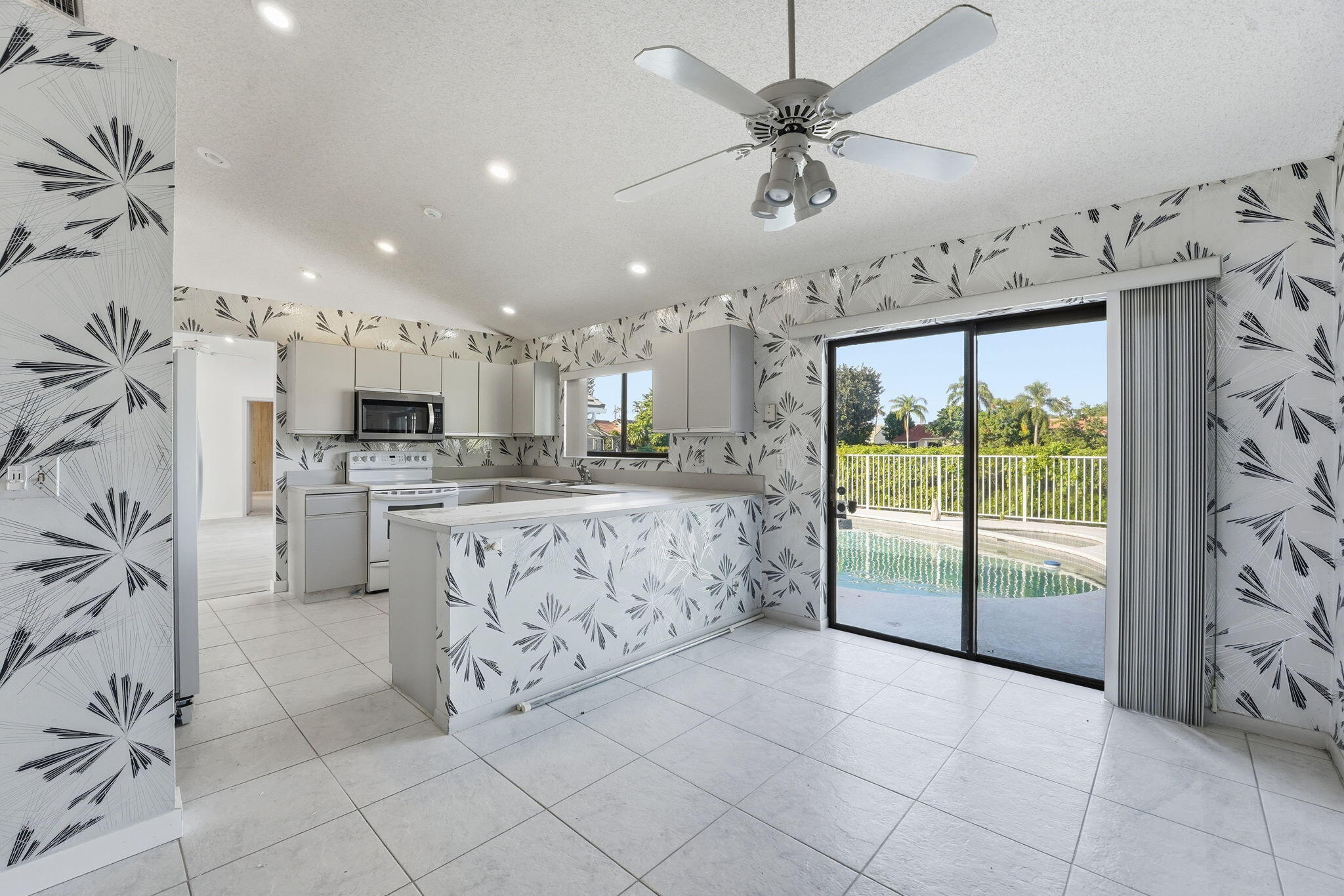 9476 El Clair Ranch Road