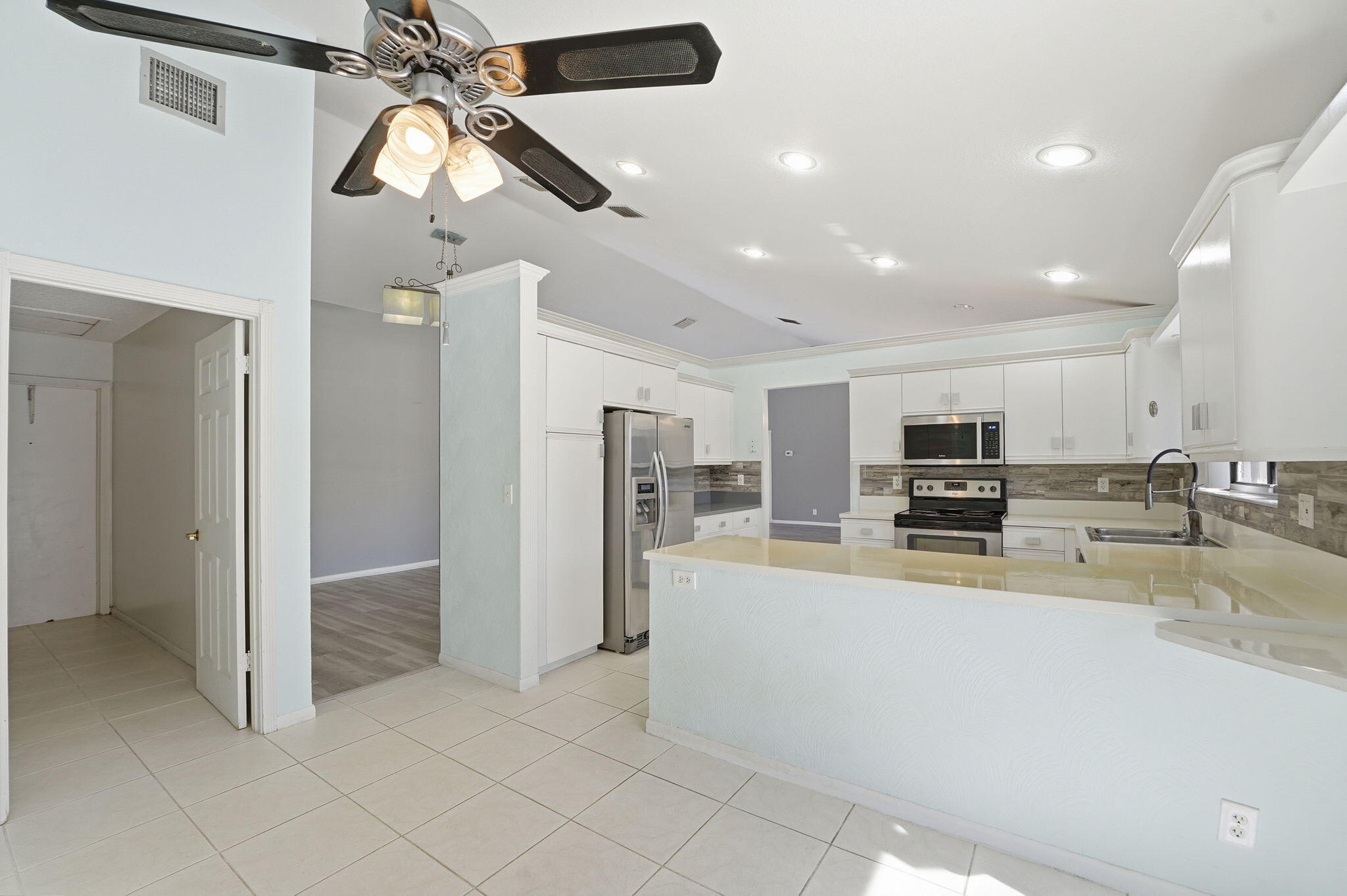 9284 Laurel Green Drive