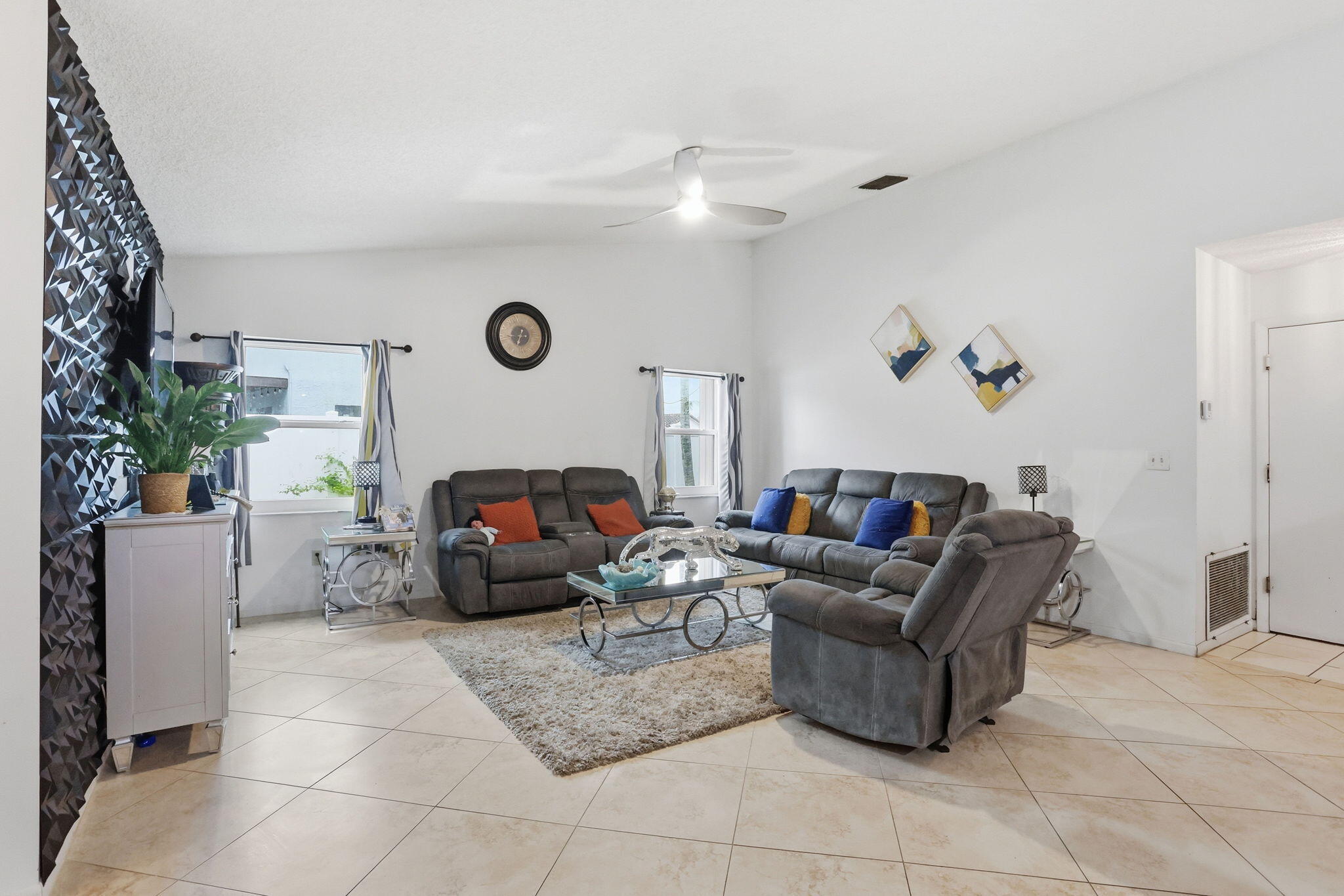 2171 NW 76th Avenue