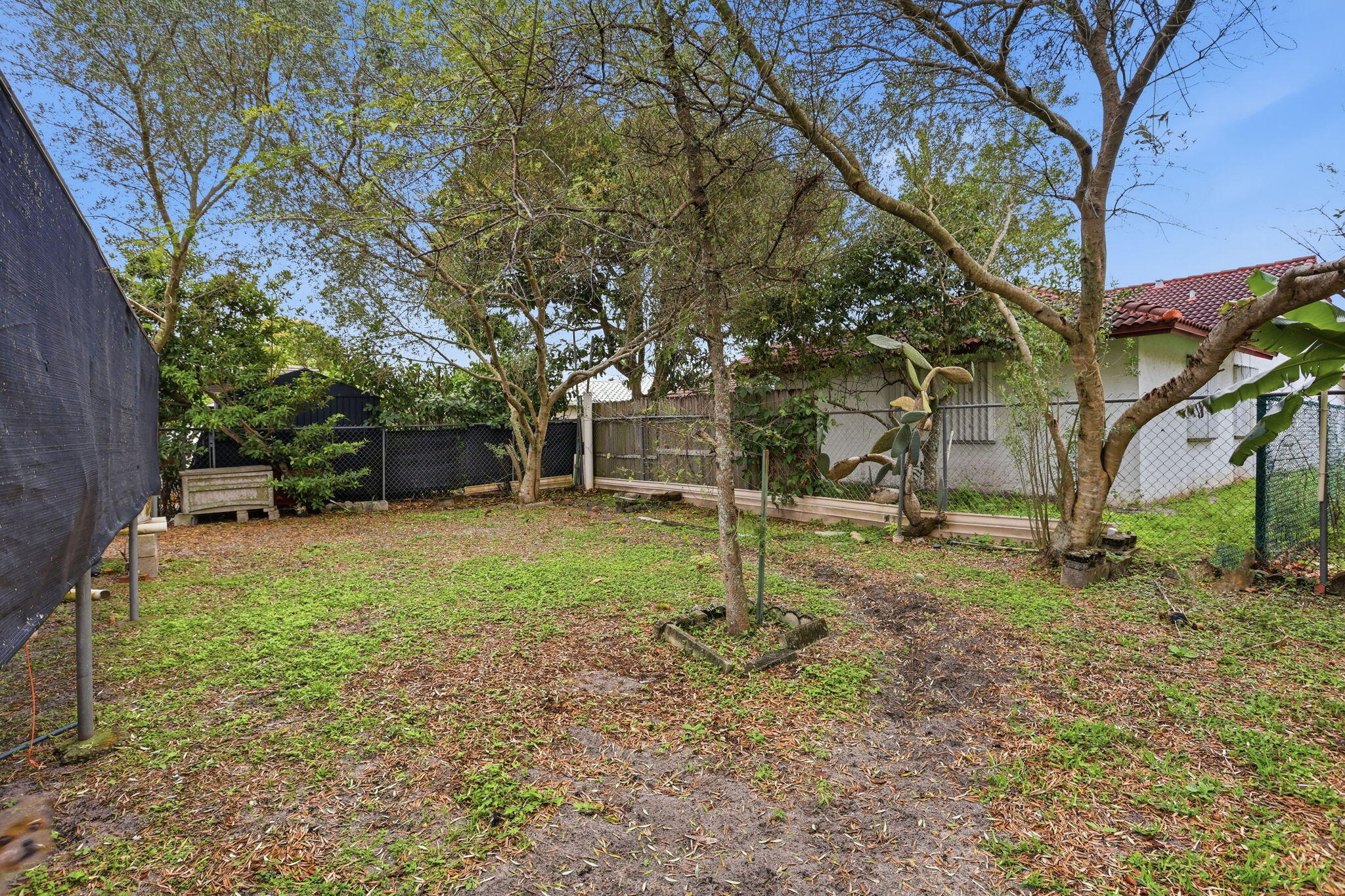 2171 NW 76th Avenue